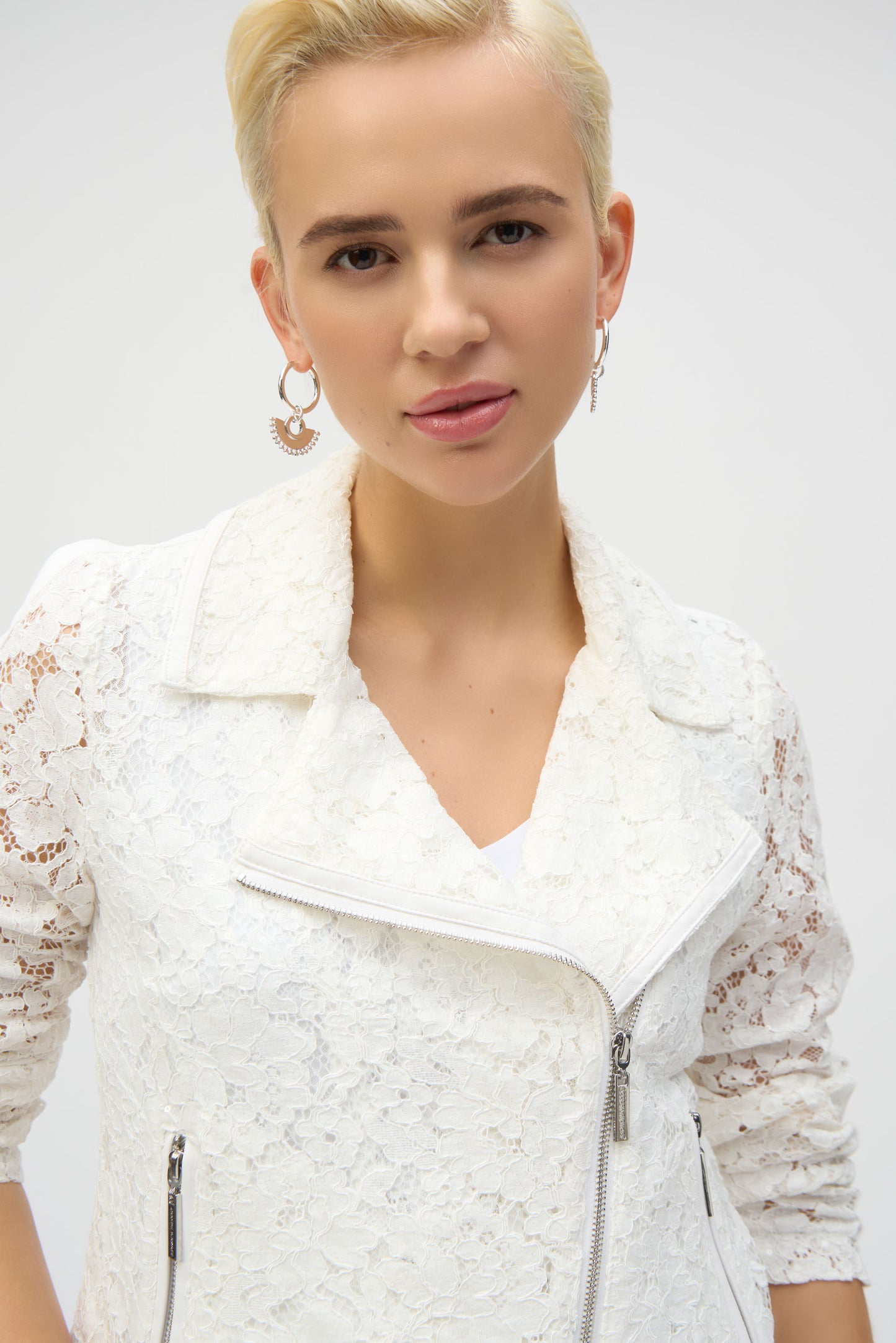 Chaqueta moto con encaje vainilla 252920