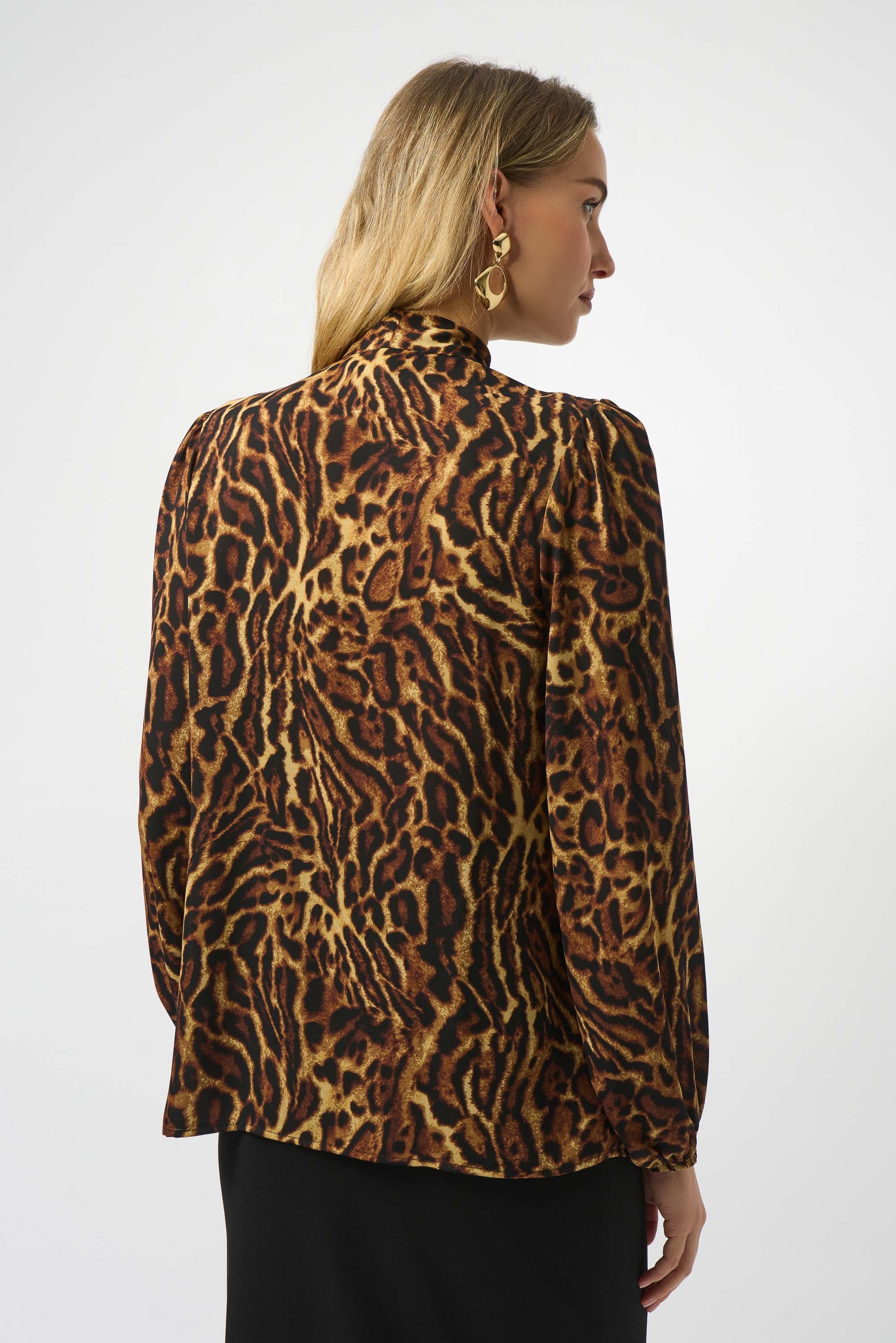 Blusa de tela ligera con estampado animal 253077