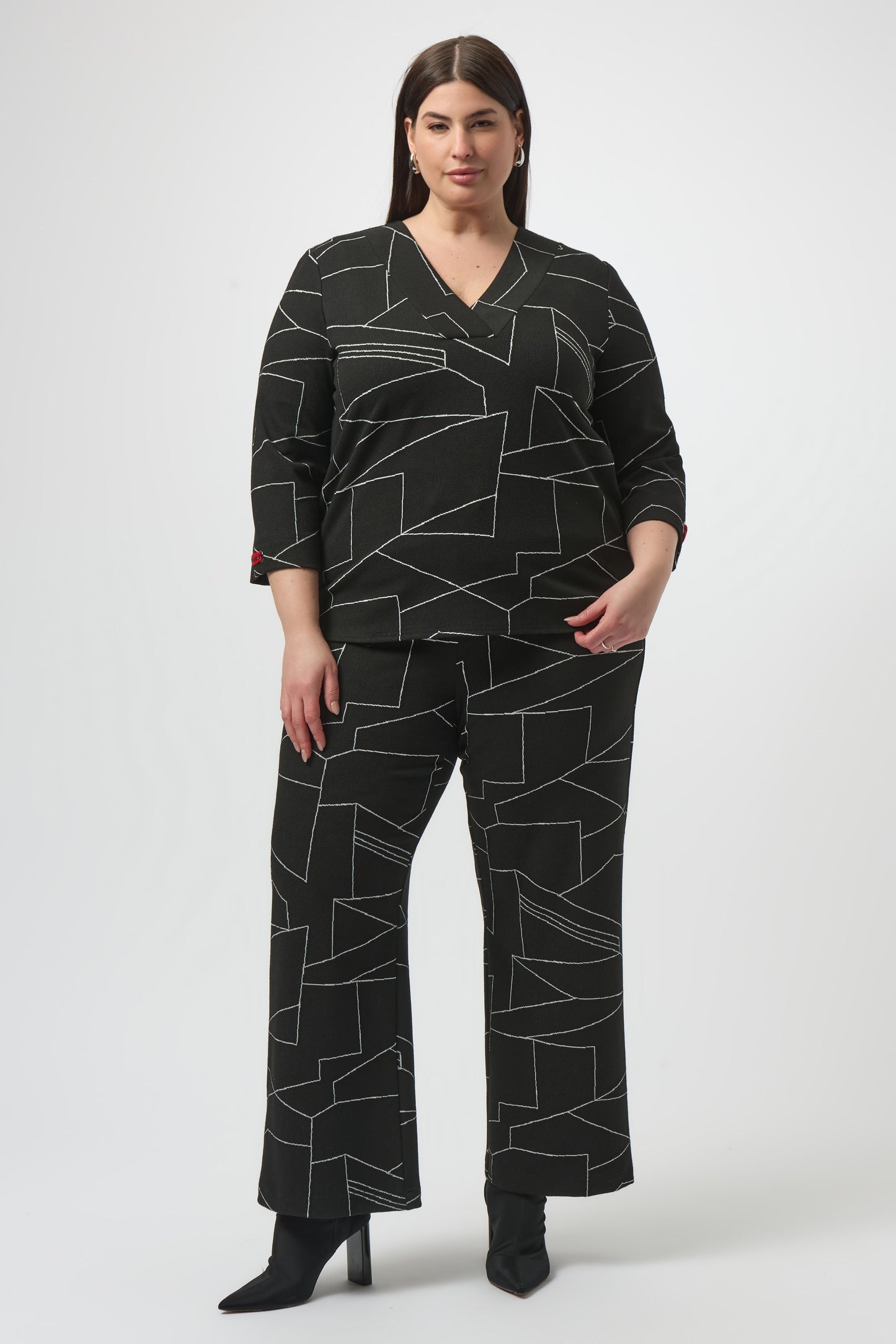 Blusa con estampado abstracto negro 253079