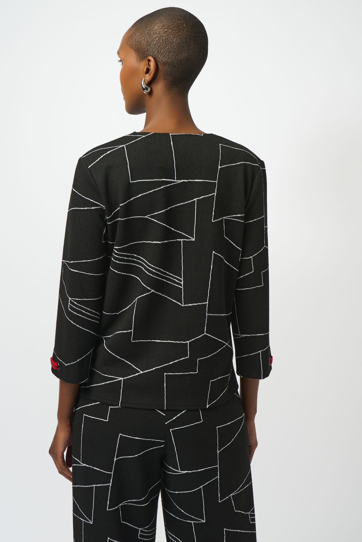 Blusa con estampado abstracto negro 253079