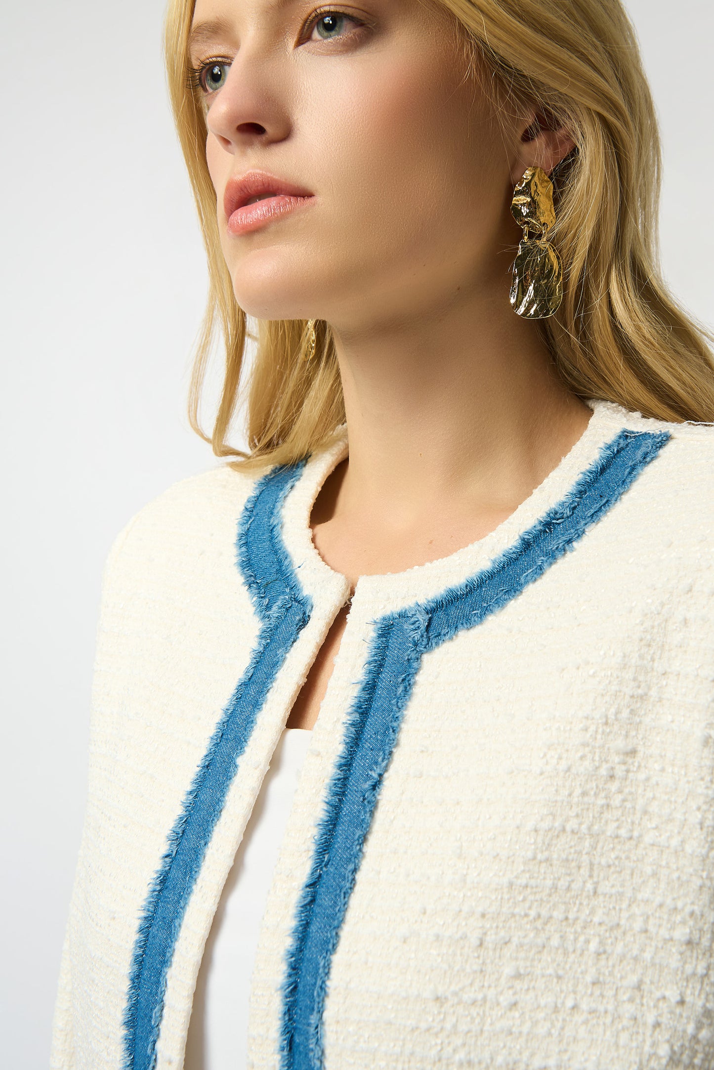 Chaqueta de boucle con ribete blanco y azul 253108