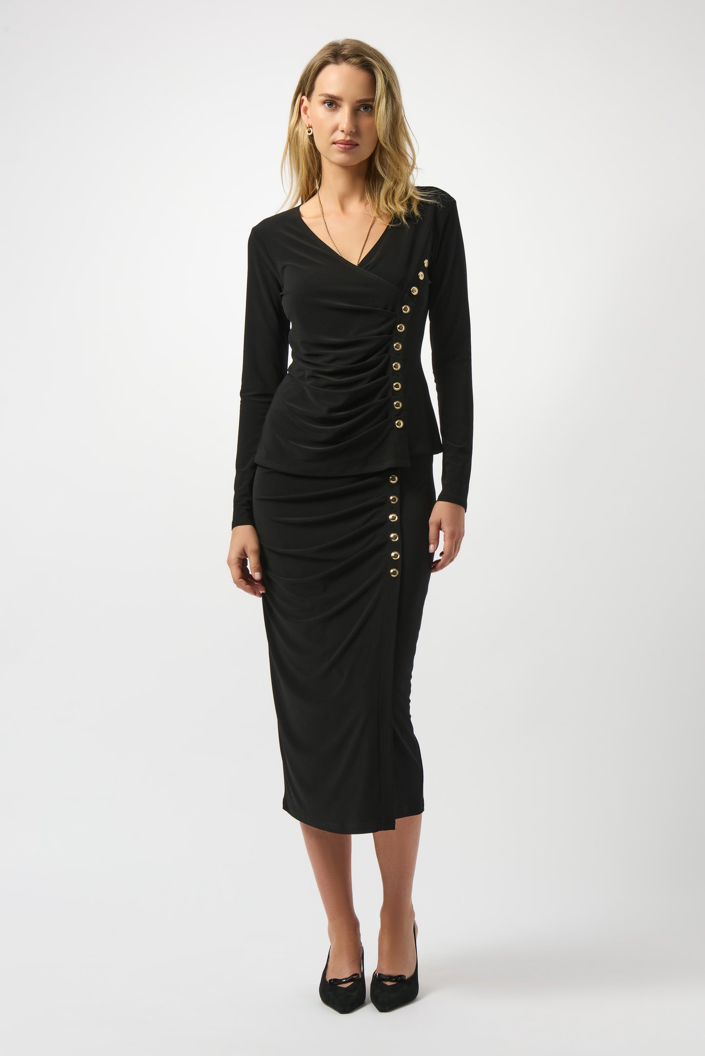 Blusa cruzada con botones metálicos negro 253140