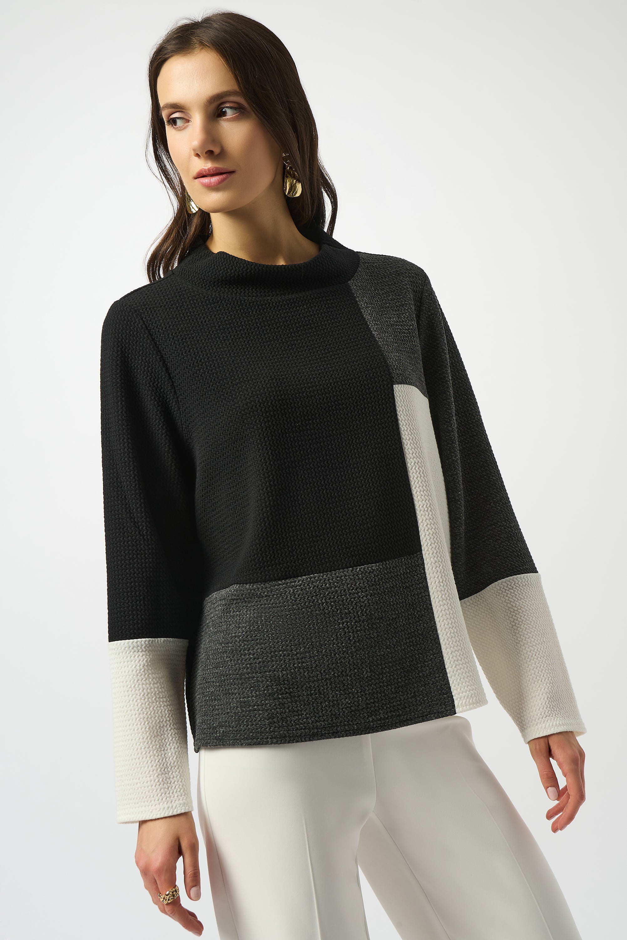 Blusa boxy de jacquard con bloques de color gris y negro 253236