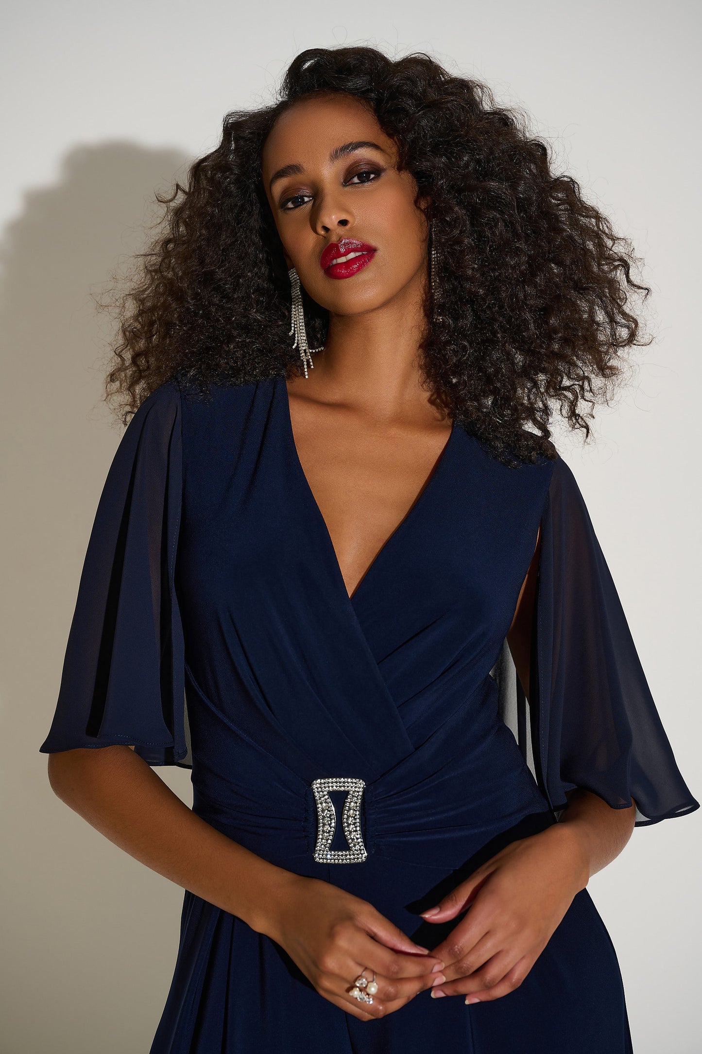 Jumpsuit de pierna ancha con capa azul marino 253723 | Signature