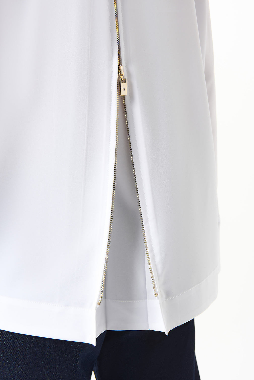 Blusa elástica con cierre trasero blanco 253923