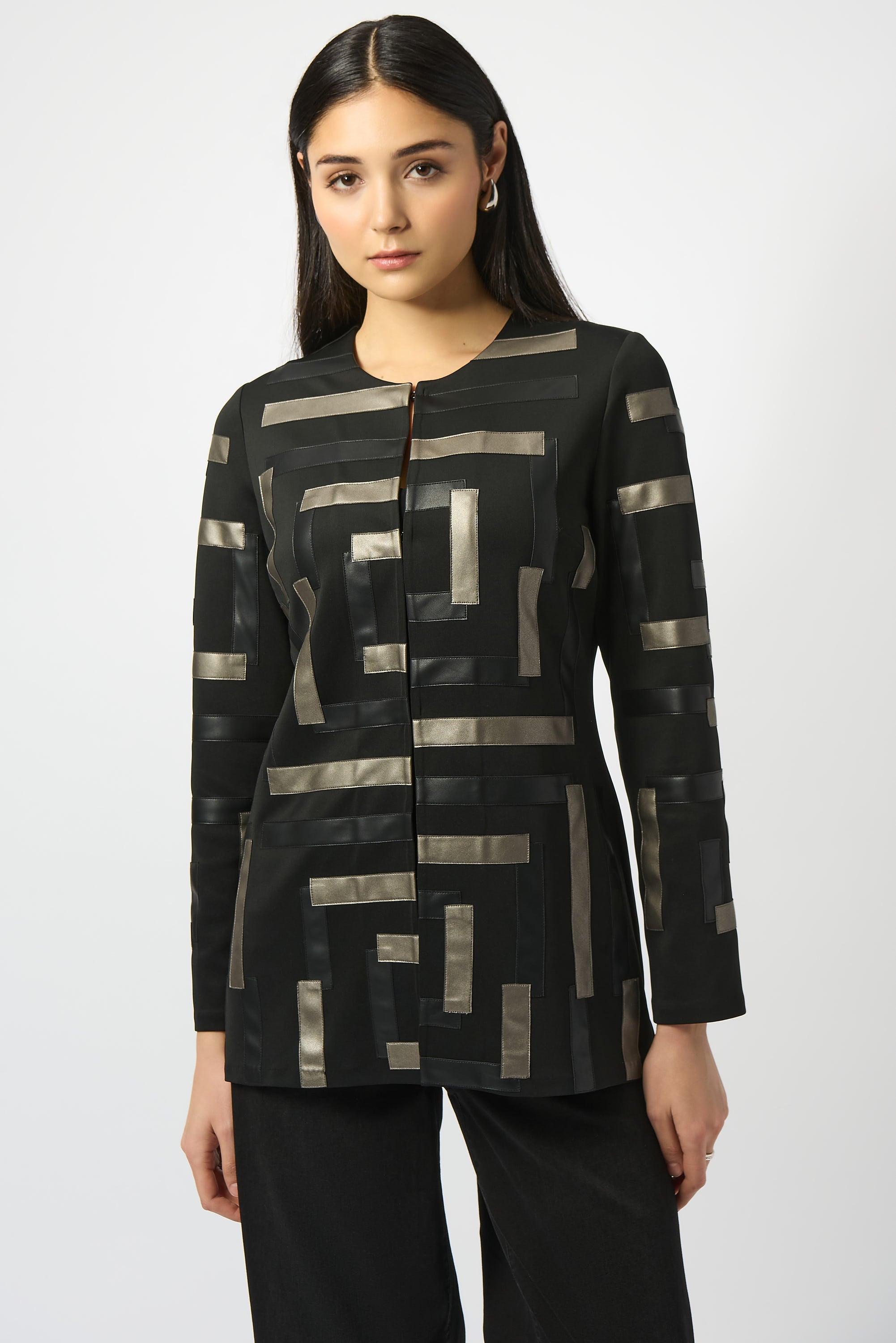 Chaqueta sin cuello con polipiel negro 253929