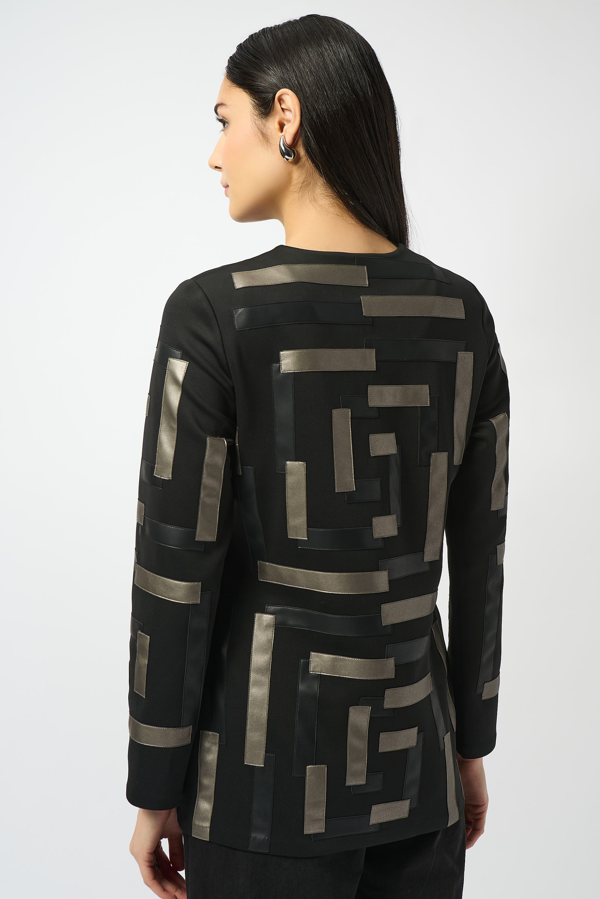 Chaqueta sin cuello con polipiel negro 253929