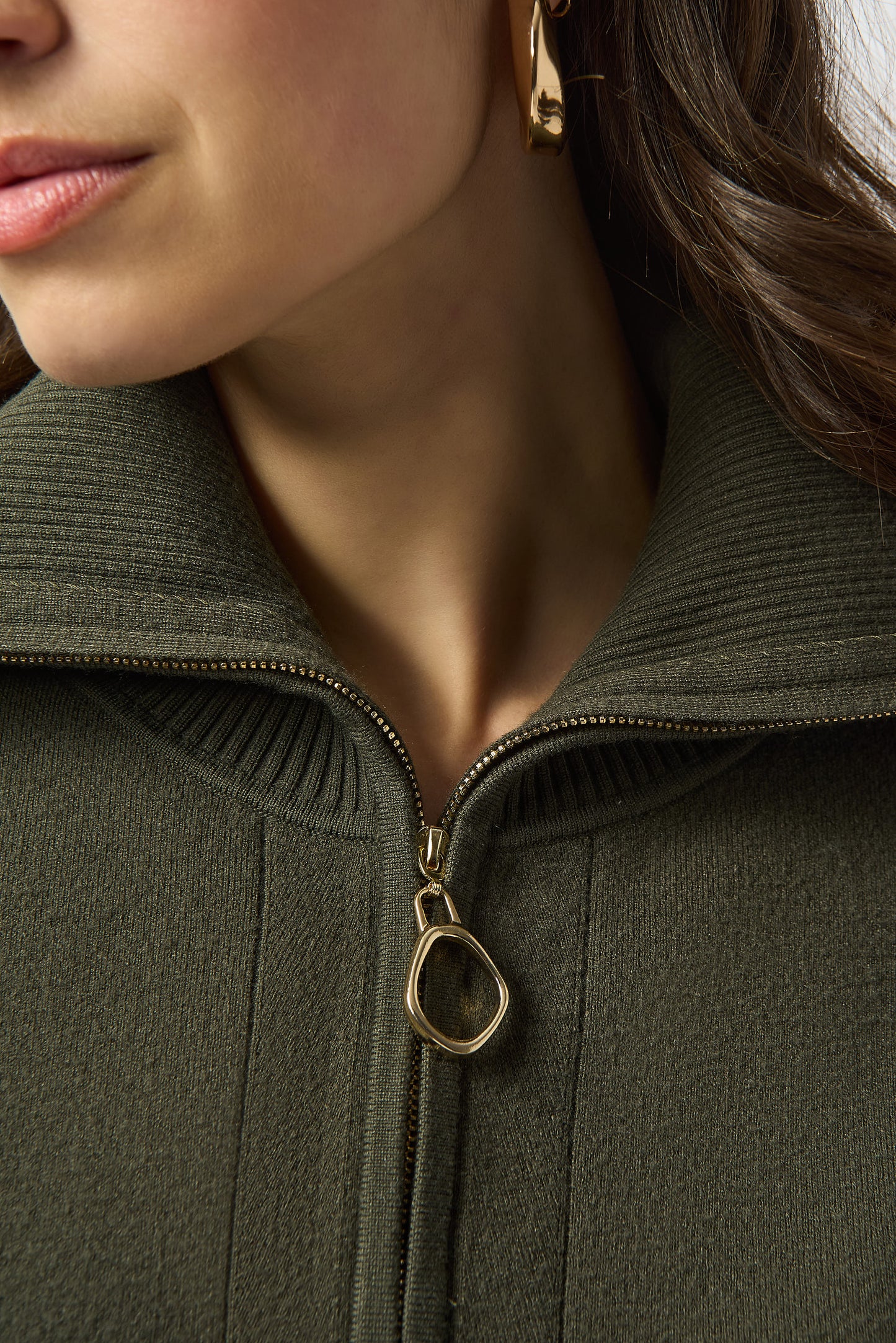 Jersey boxy de punto con cuello con cremallera verde aguacate 253963