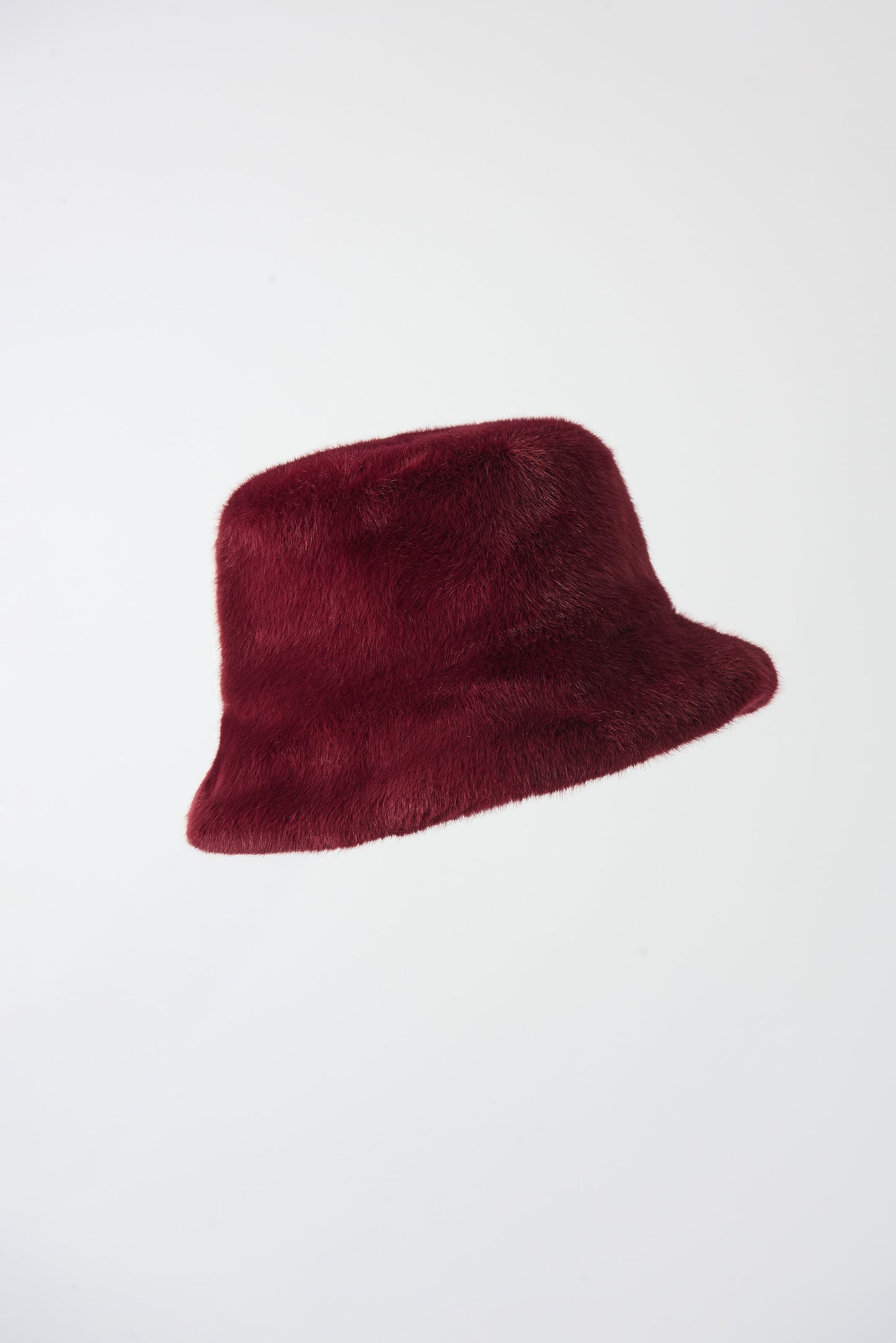 Gorro tipo pescador de pelo sintético rojo merlot 253975