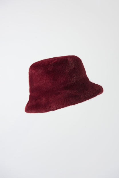 Gorro tipo pescador de pelo sintético rojo merlot 253975