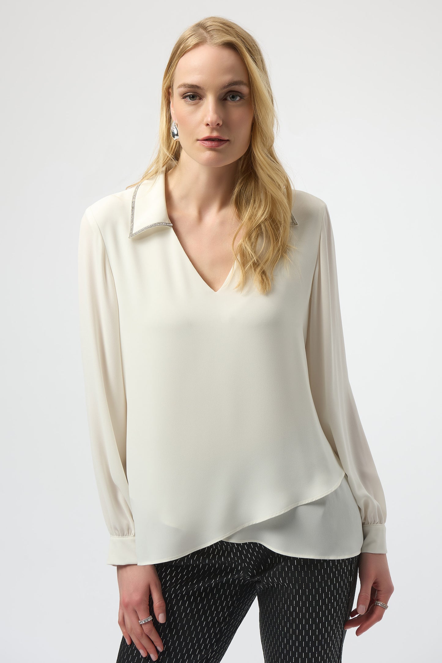 Blusa acampanada de gasa con diseño a capas blanco invierno 254141