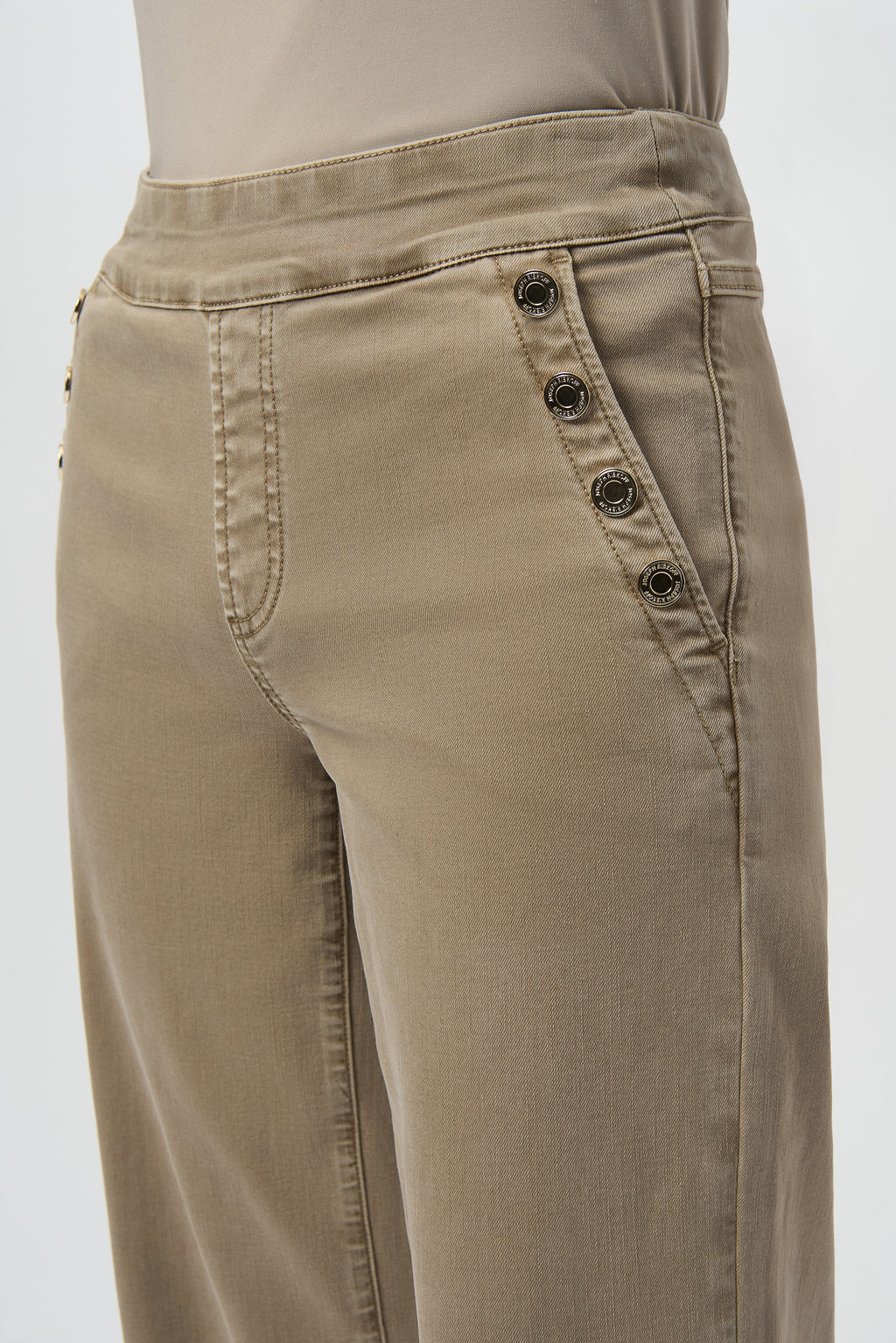 Jeans de pierna ancha con botones metálicos kaki fauno 254919
