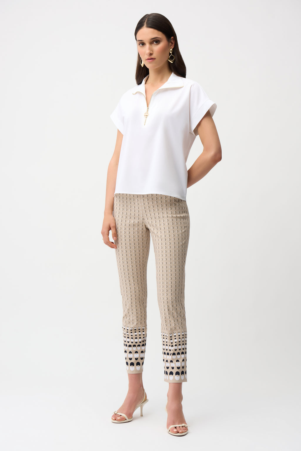 Pantalón rectos sin cierres con estampado geométrico beige 261222
