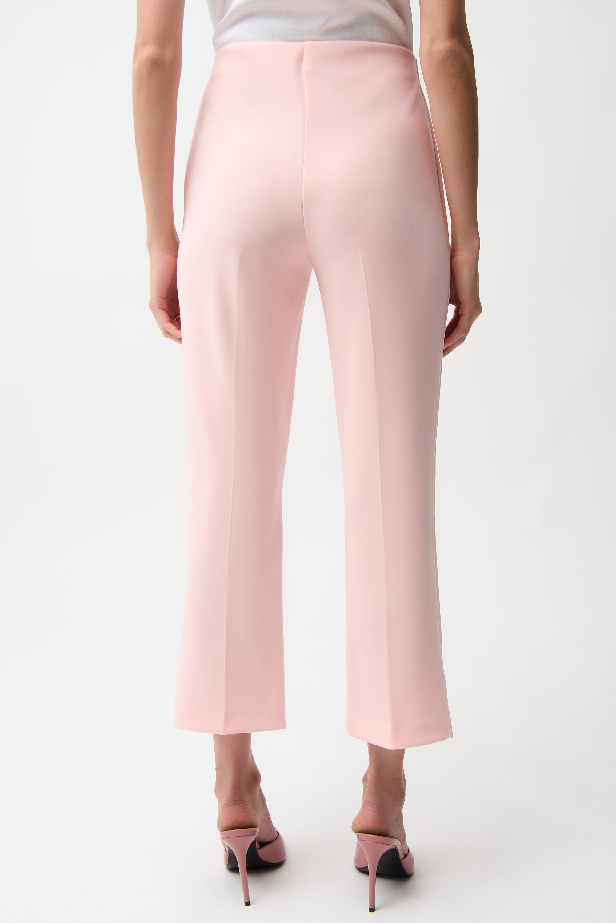 Pantalón crop sin cierres con botones dorados rosa pétalo 261254