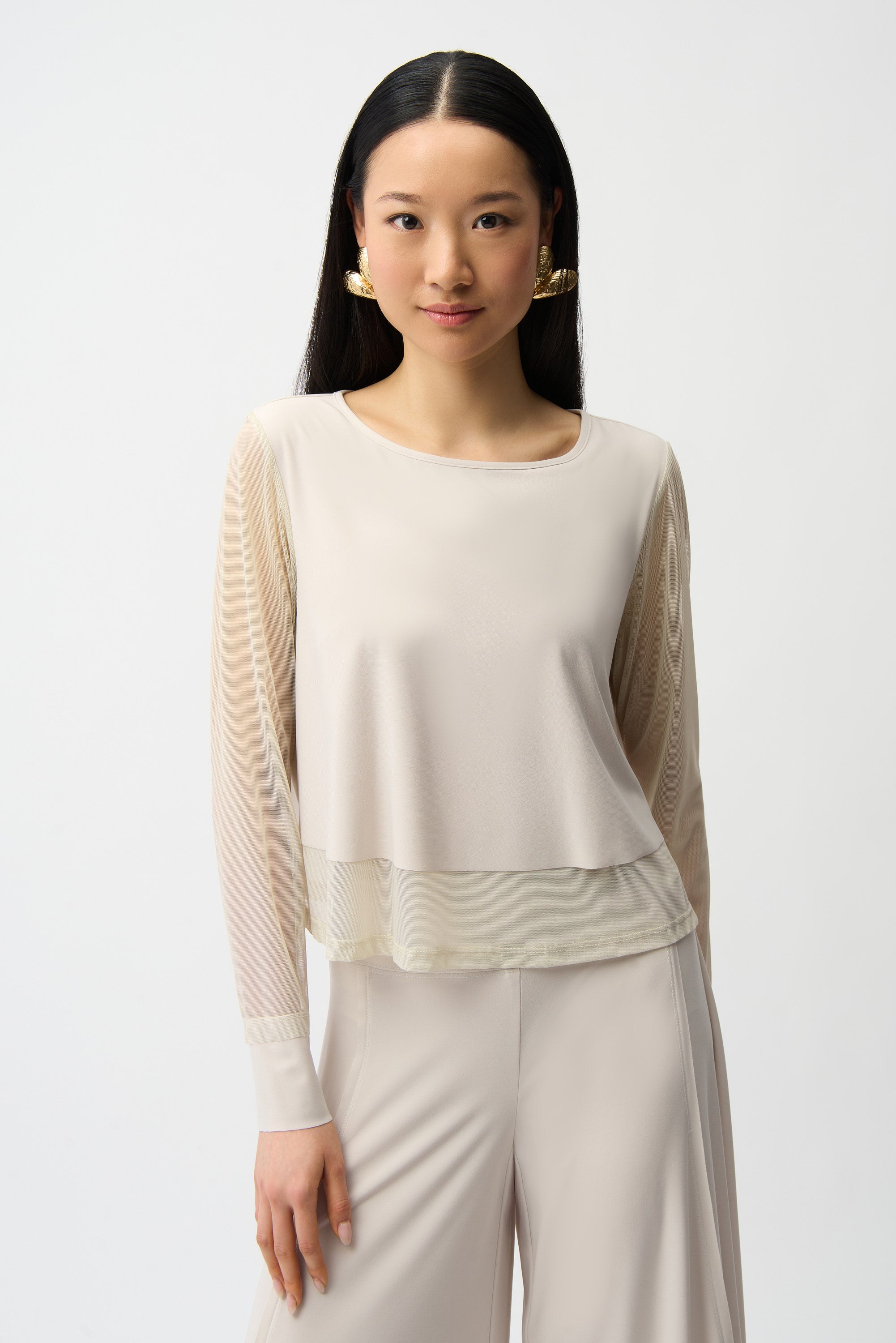 Blusa con cuello redondo y mangas de malla beige piedra de luna 261278