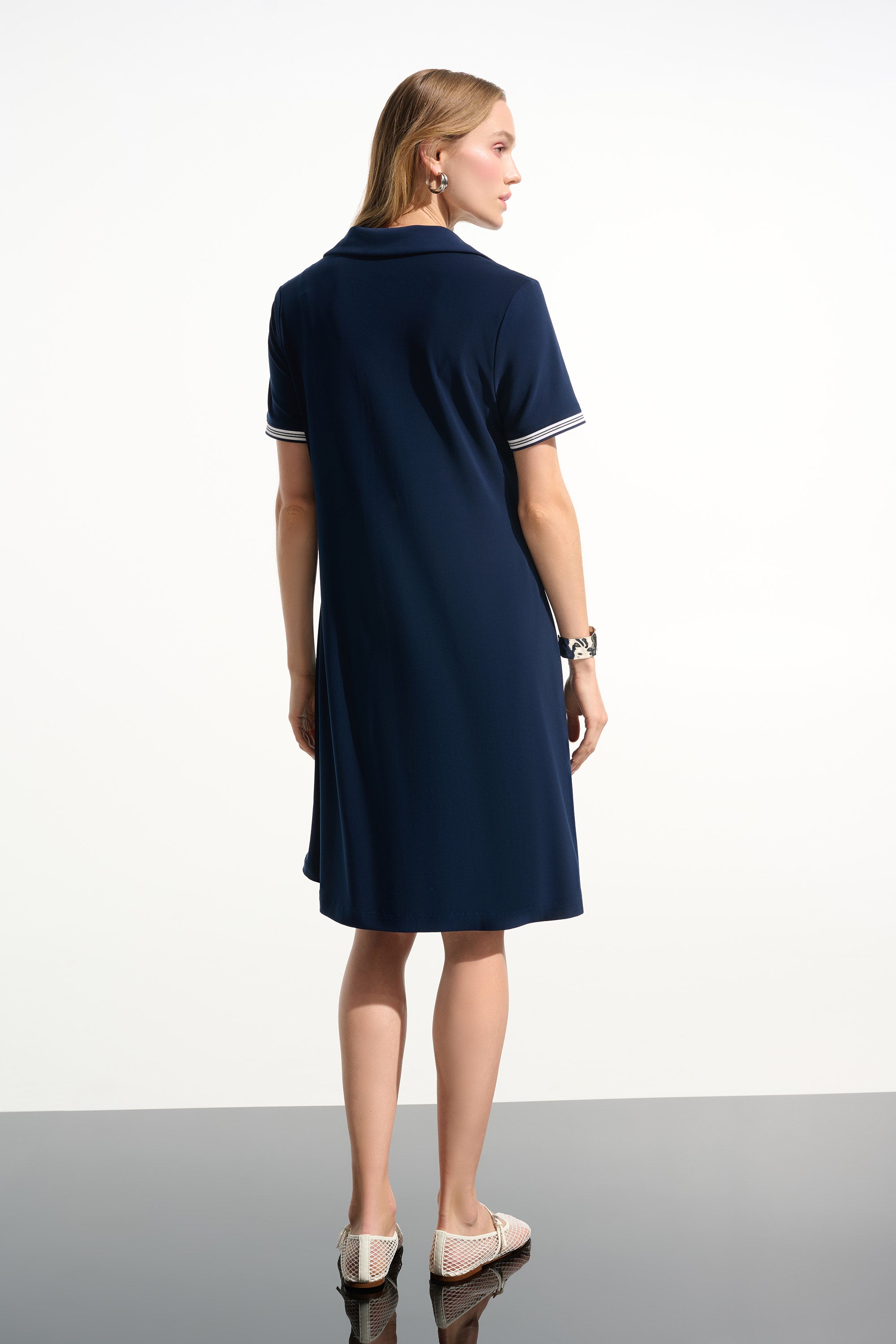 Vestido con cuello polo y corte trapecio azul Indigo 261614