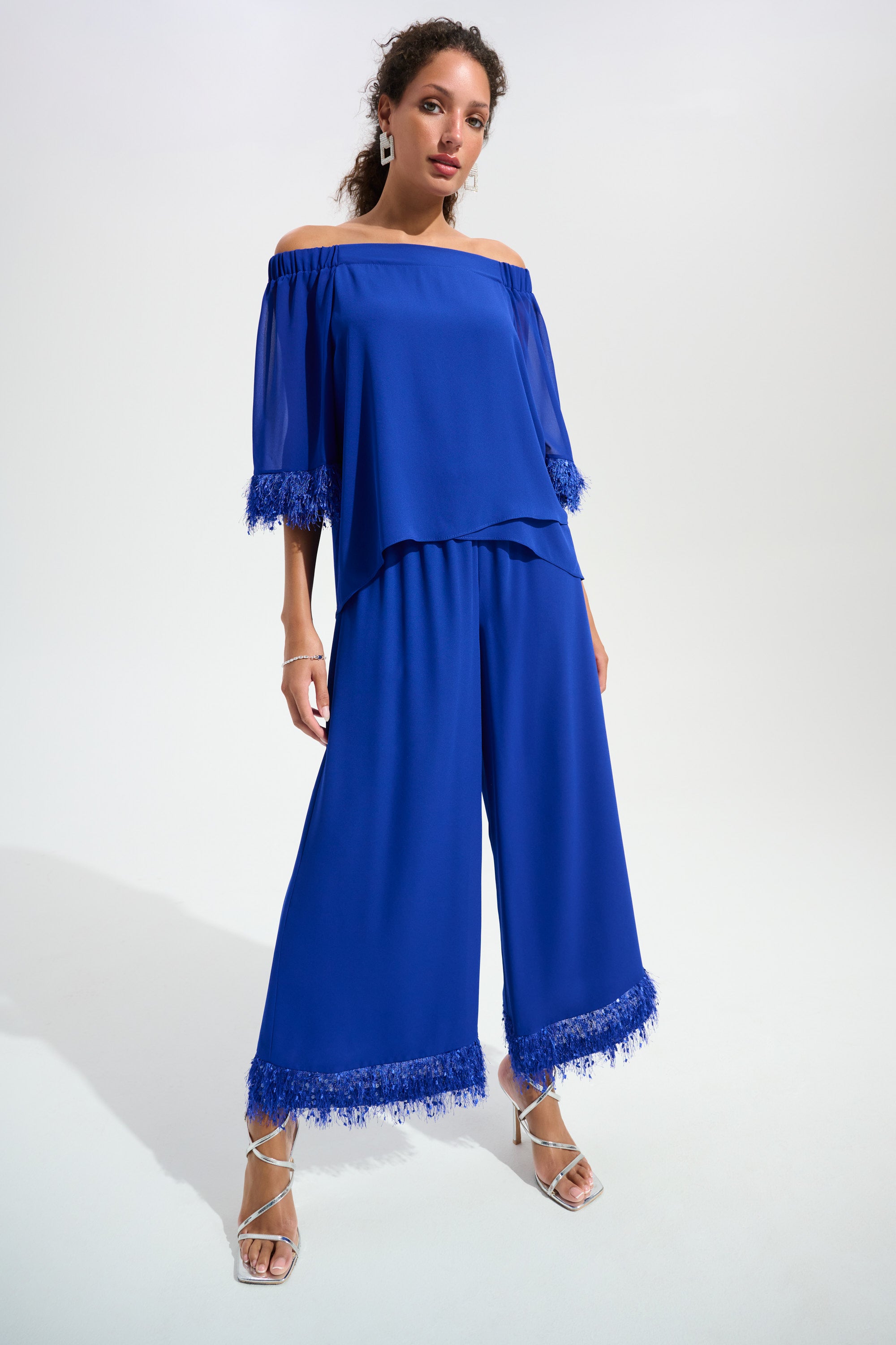 Pantalón culotte de pierna ancha con dobladillo de tejido flecos azul rey 261716