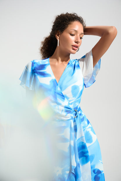 Vestido cruzado de gasa con estampado y detalle de volantes Azul/Vainilla 261739