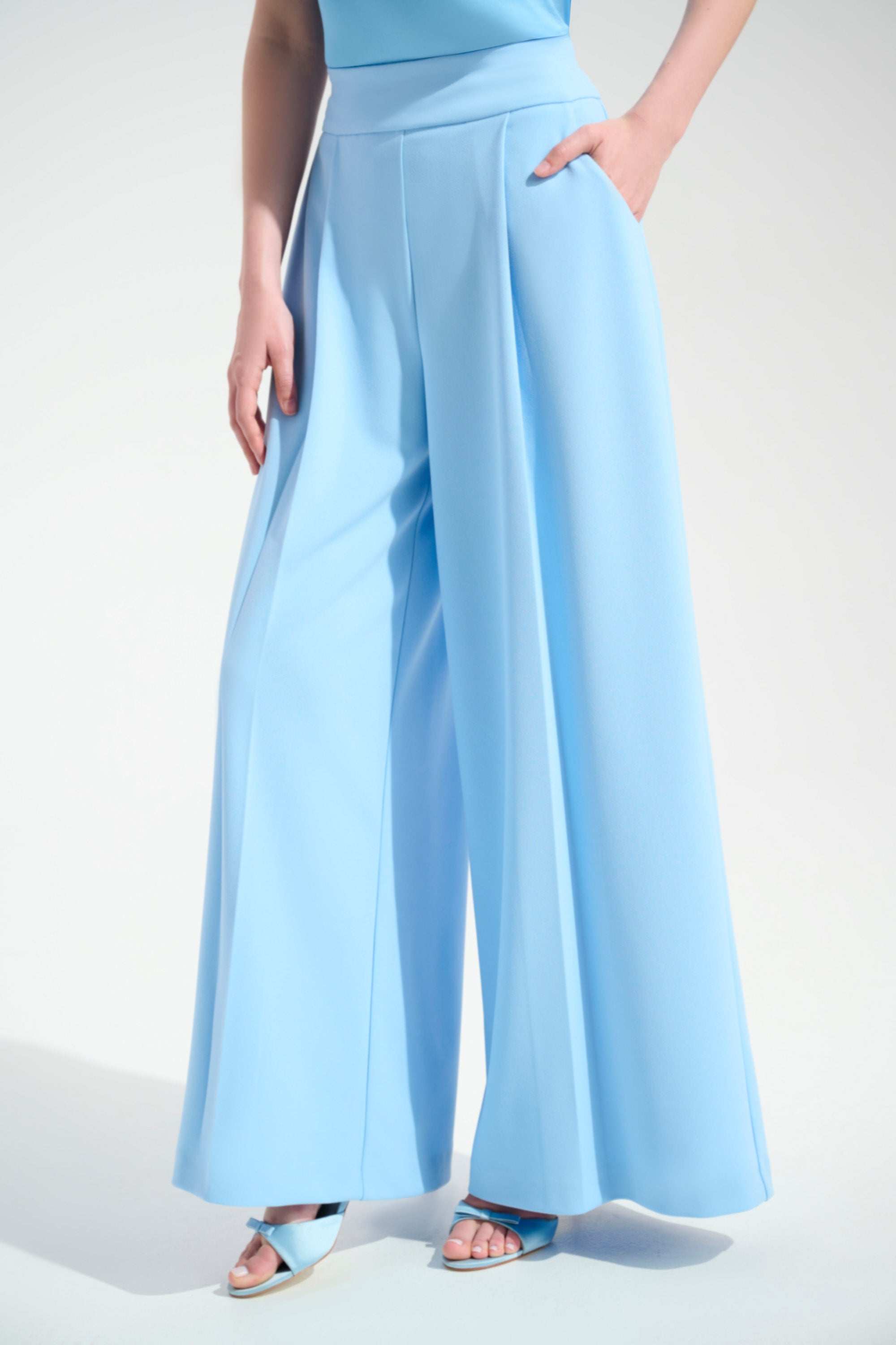 Pantalón ancho sin cierres azul cielo 261753