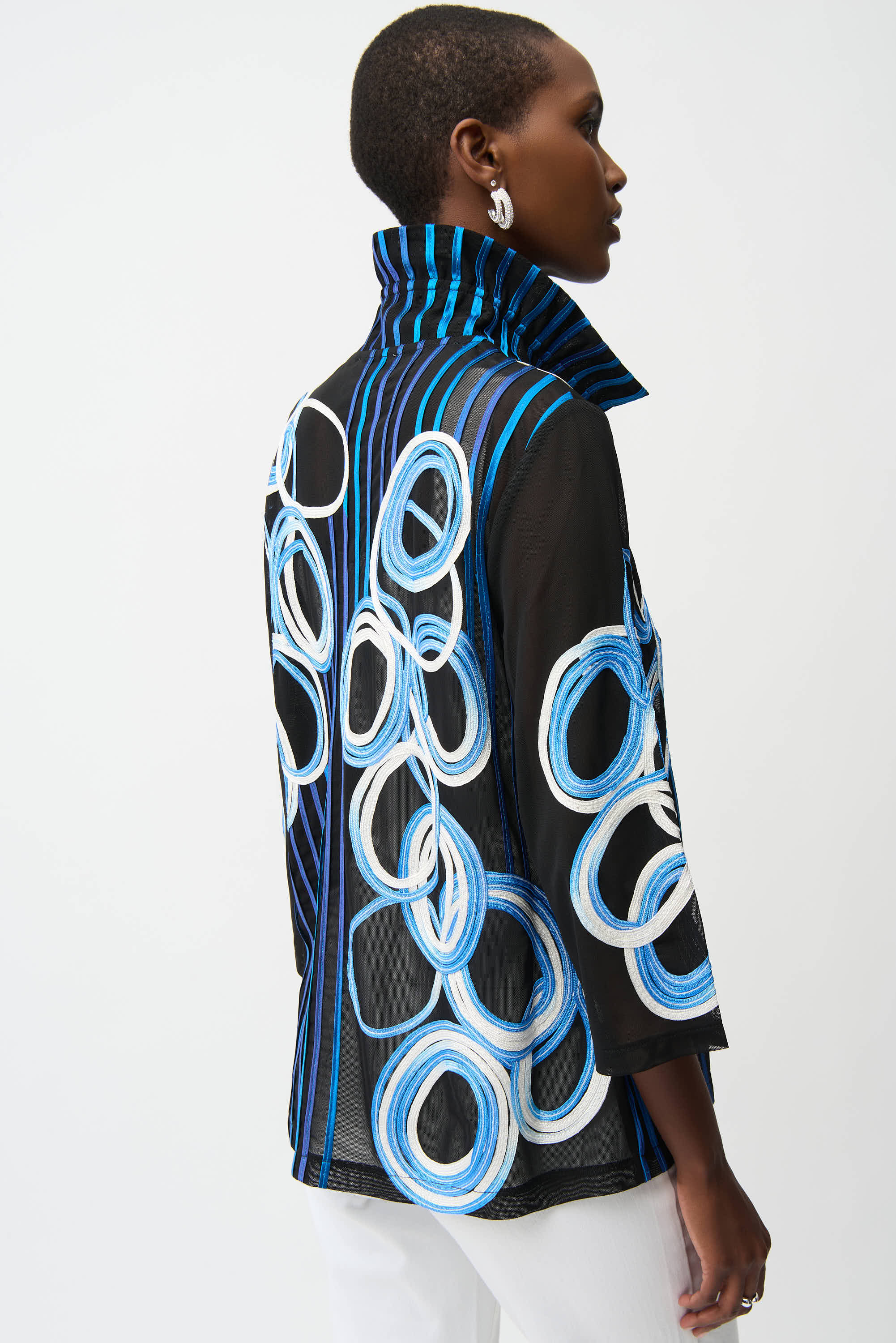 Chaqueta de raso y malla de soutache con mangas campana Negro/Multi 261904