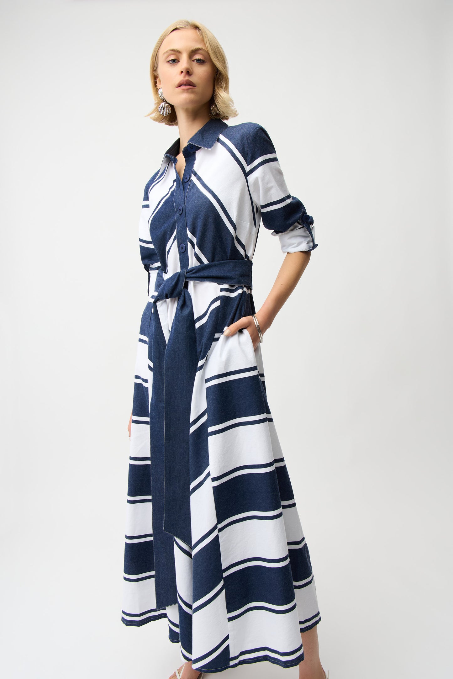 Vestido camisero con estampado de rayas de algodón azul Marino y blanco 261936