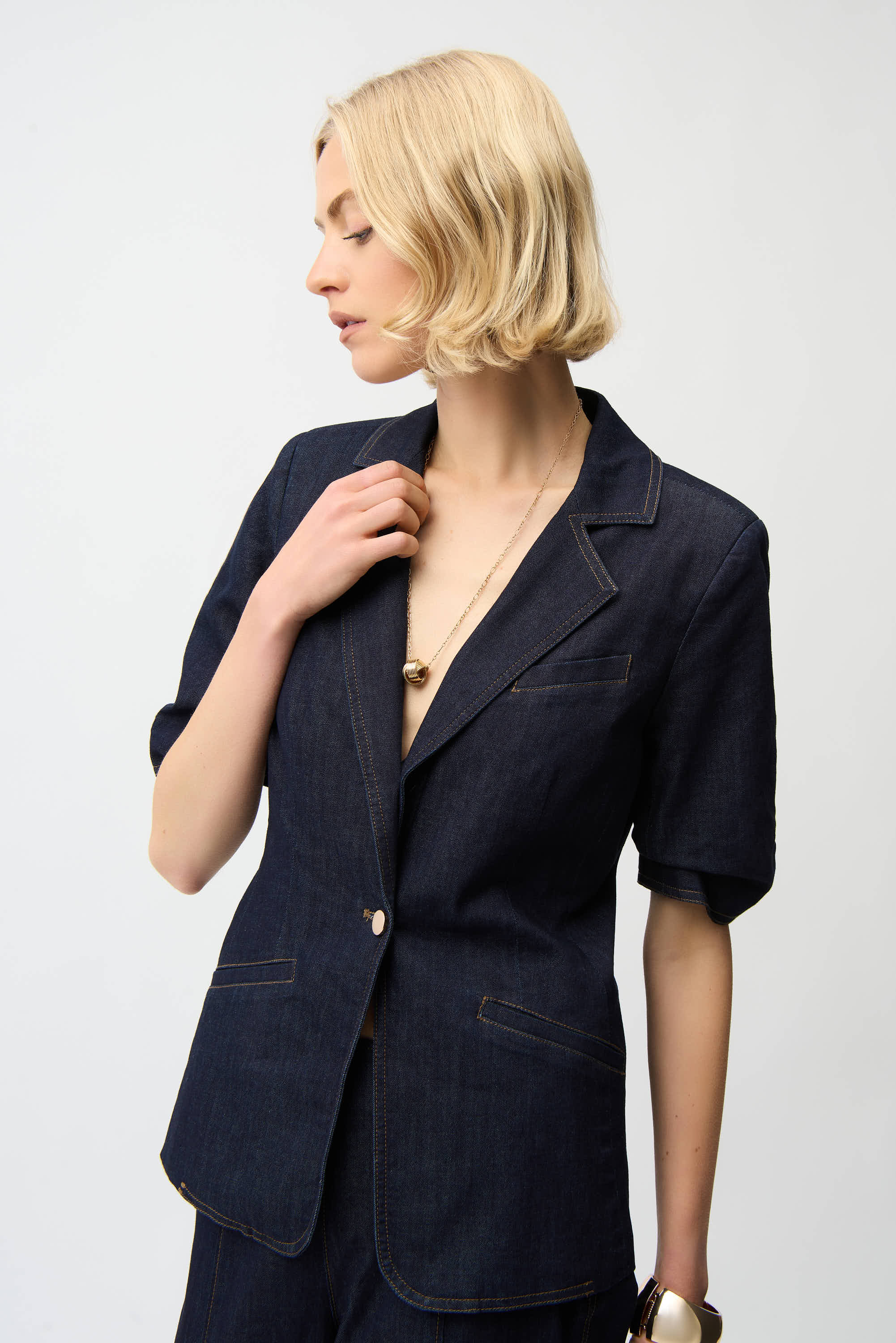 Blazer ajustado de mezclilla azul oscuro 261968