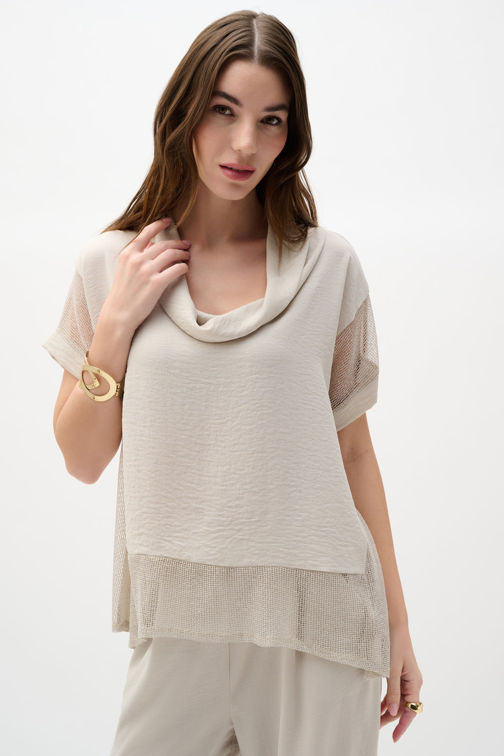 Blusa boxy con malla con escote fluido beige piedra de luna 262045