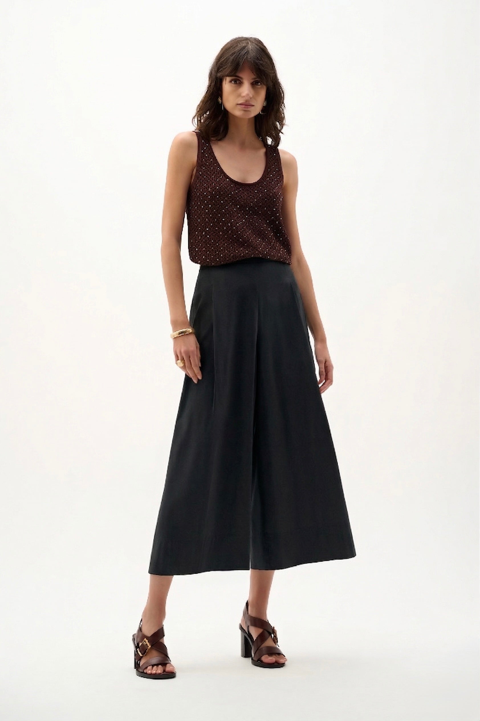 Pantalón tipo culotte elásticos sin cierres negro 262083