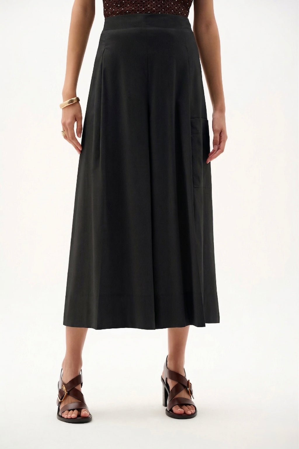 Pantalón tipo culotte elásticos sin cierres negro 262083