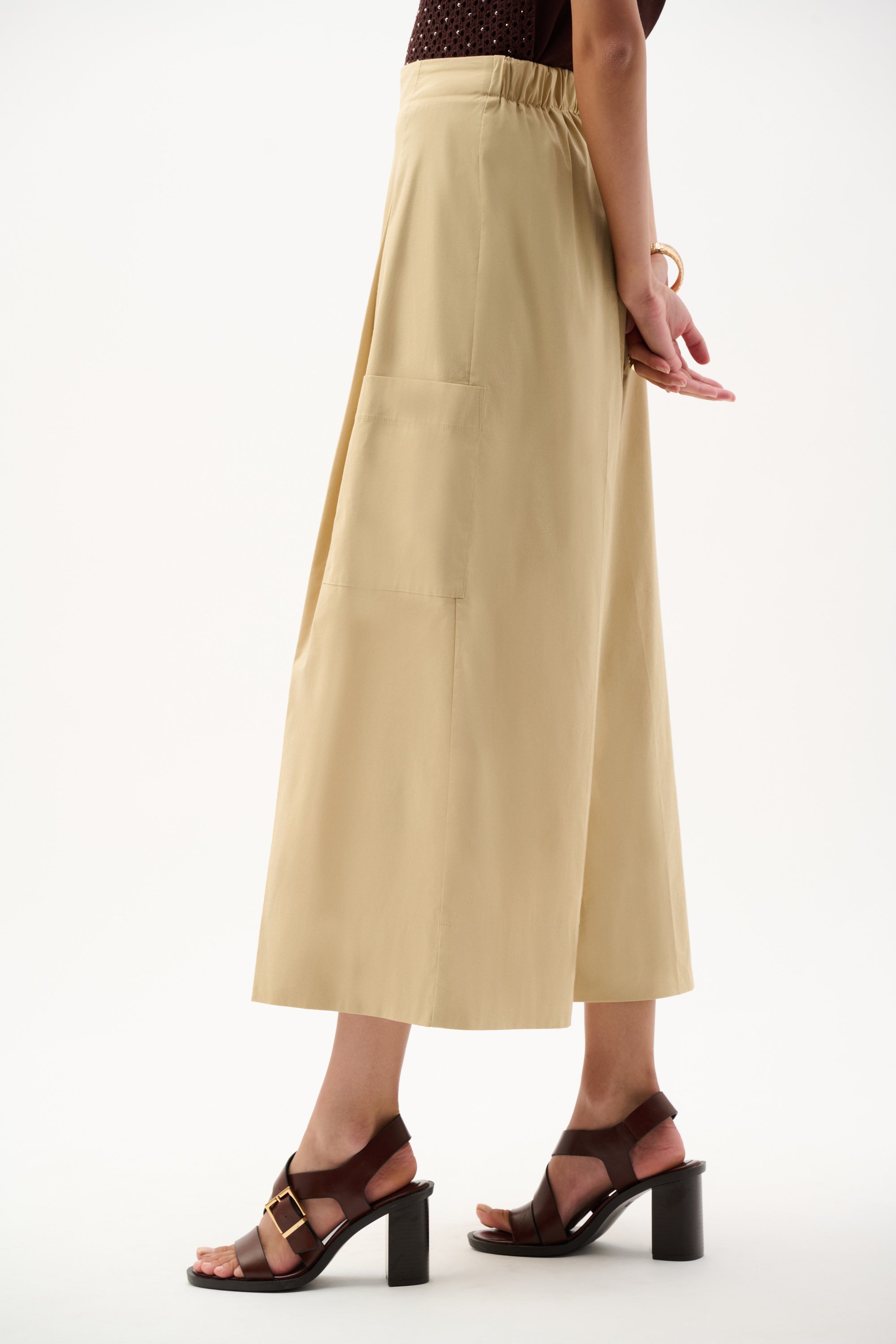 Pantalón tipo culotte elásticos sin cierres beige 262083