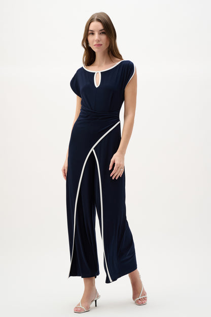 Jumpsuit tipo culotte de punto sedoso con corpiño drapeado marino y blanco 262092