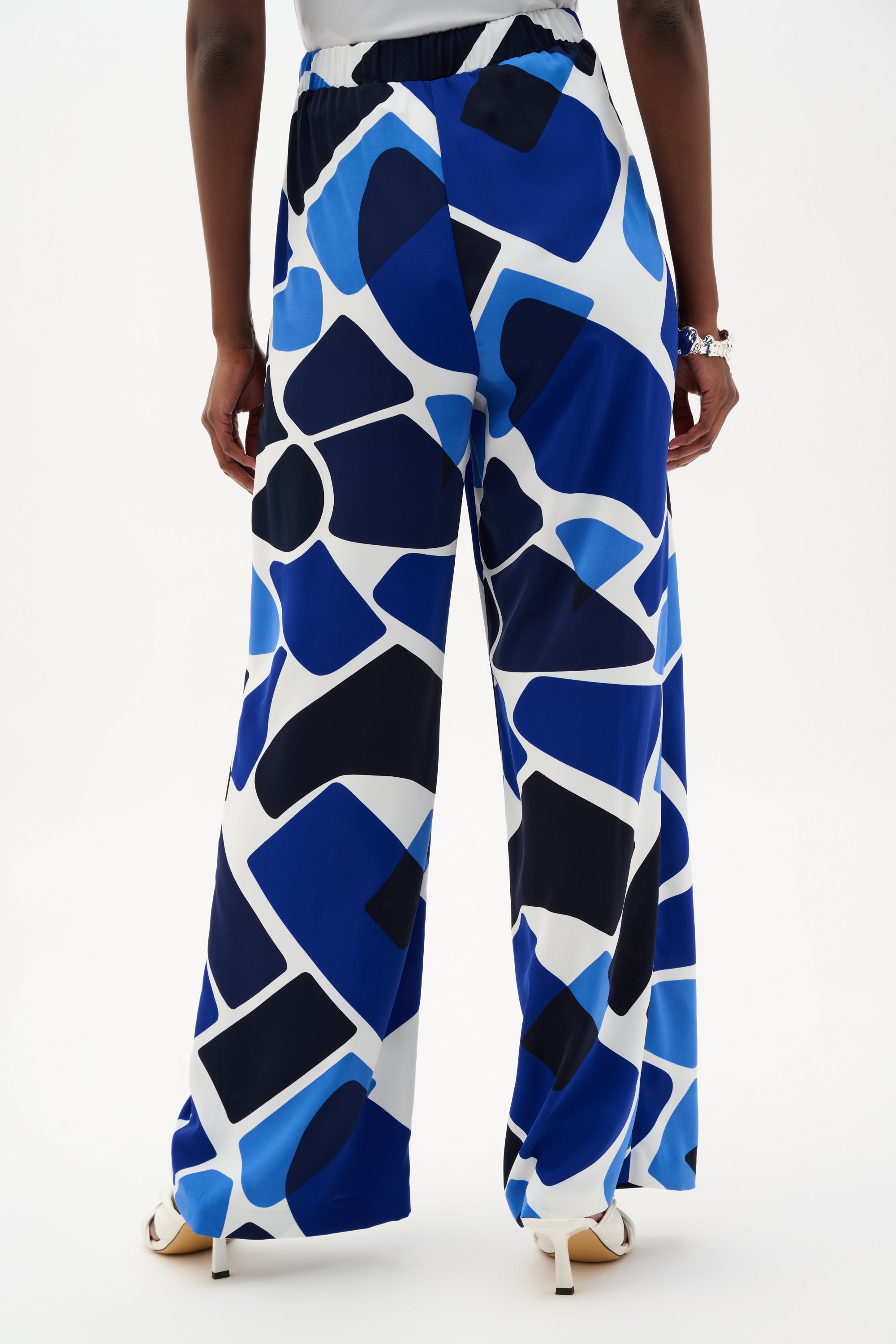 Pantalón sin cierres de pierna ancha con estampado geométrico en tejido reciclado azul 262155