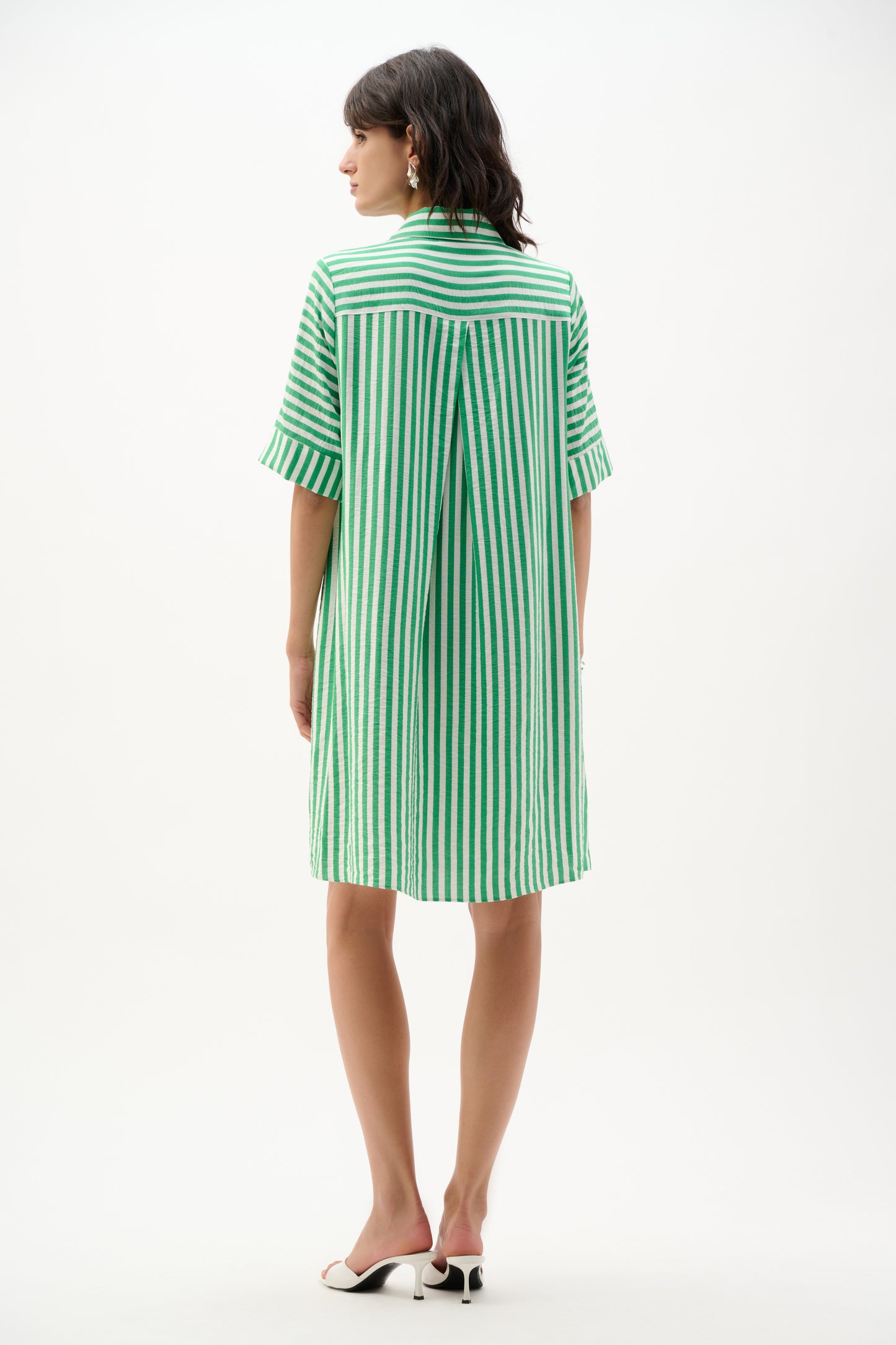 Vestido corte trapecio con estampado de rayas verde 262175