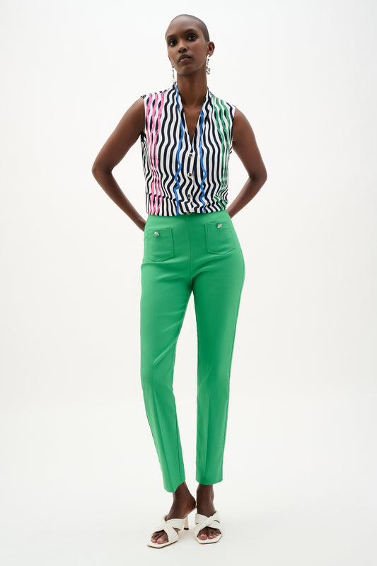 Pantalón crop sin cierres con bolsillos de parche verde esmeralda 262197