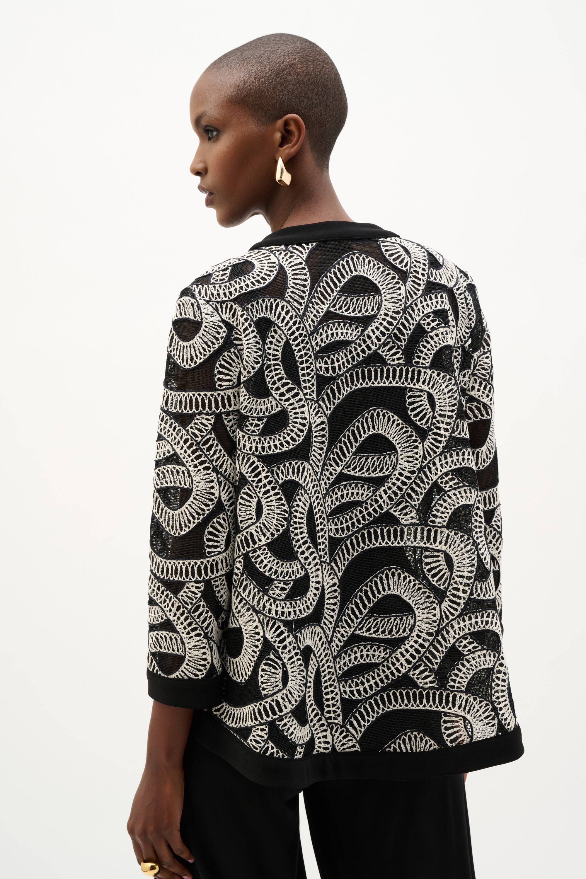 Chaqueta estampado abstracto y malla negro y vainilla 262207