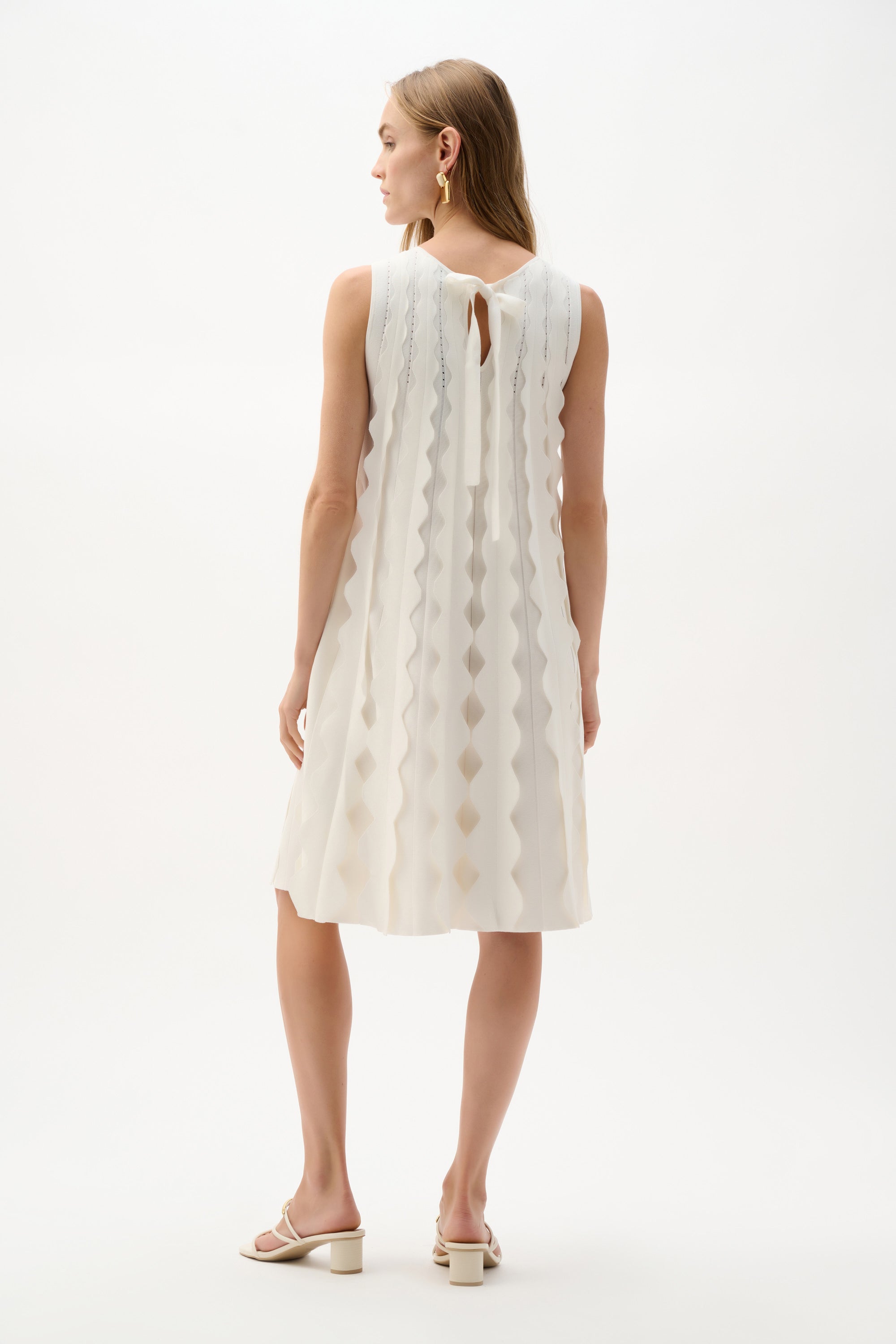 Vestido de corte en A sin mangas de punto vainilla 262961