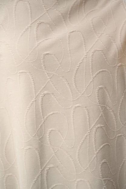 Blusa de punto con cuello chimenea y corte trapecio beige plata 263126