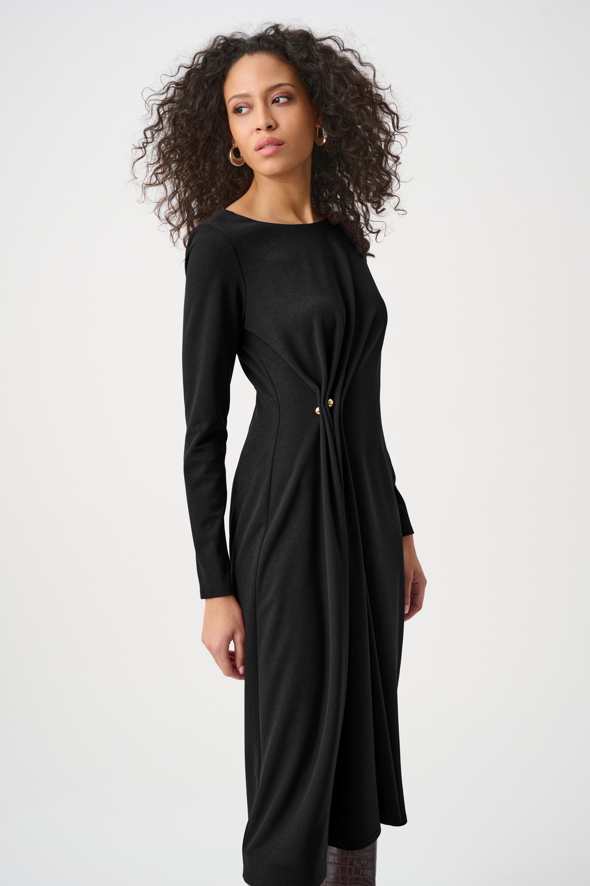 Vestido de tubo con drapeado delantero negro 263178