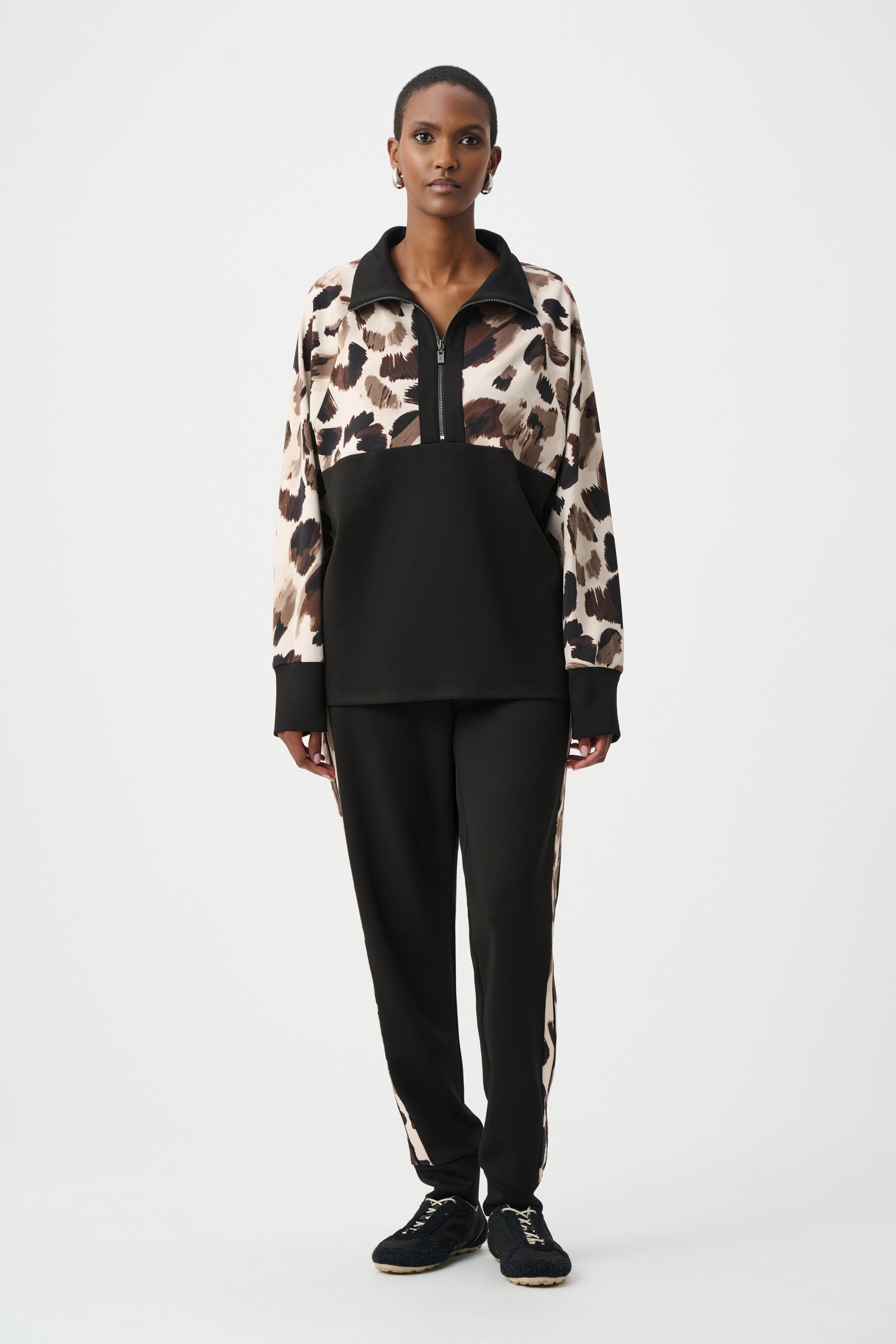 Chaqueta con estampado animal negro 263609