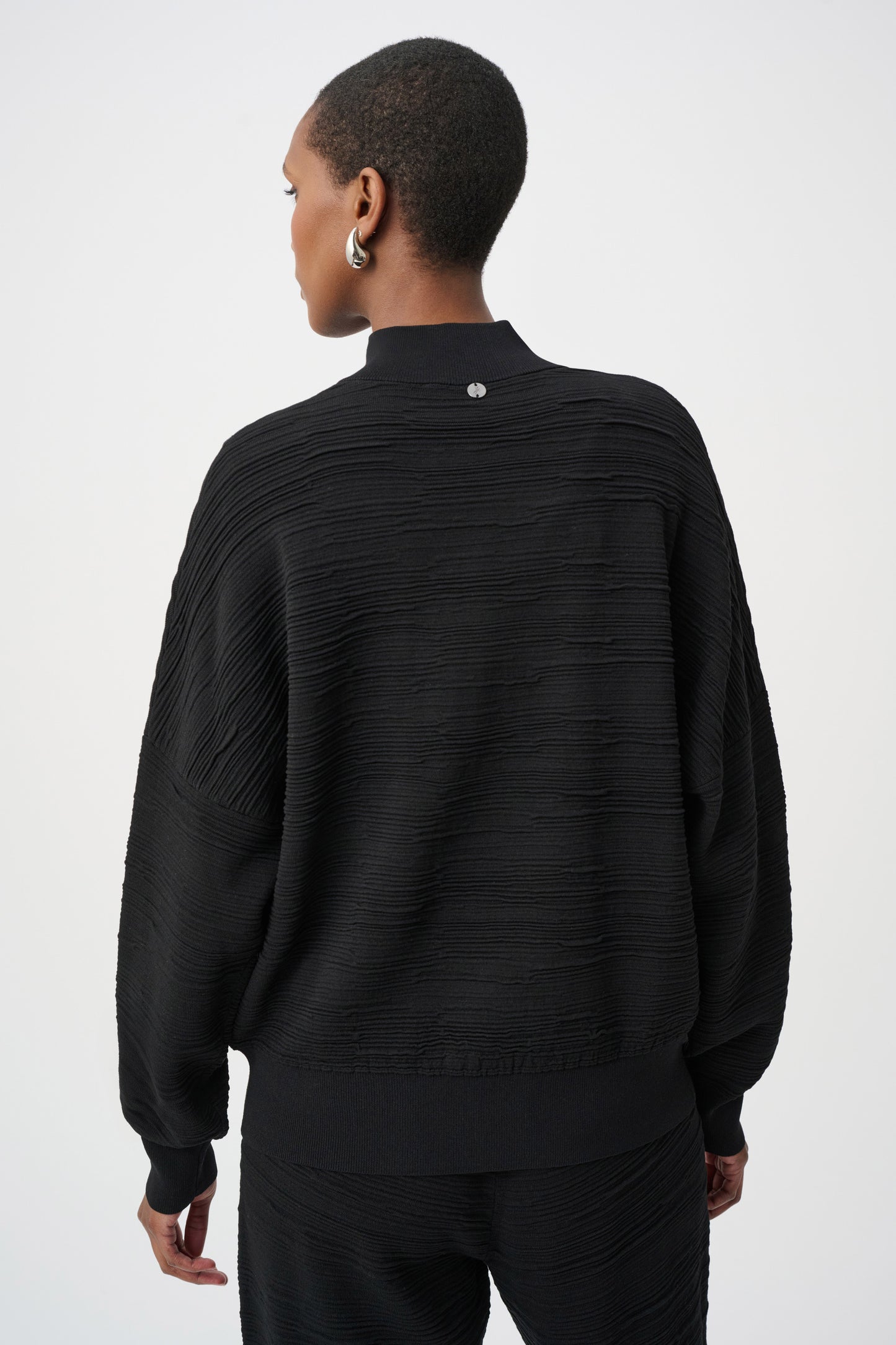 Jersey texturizado con cuello medio negro 263631