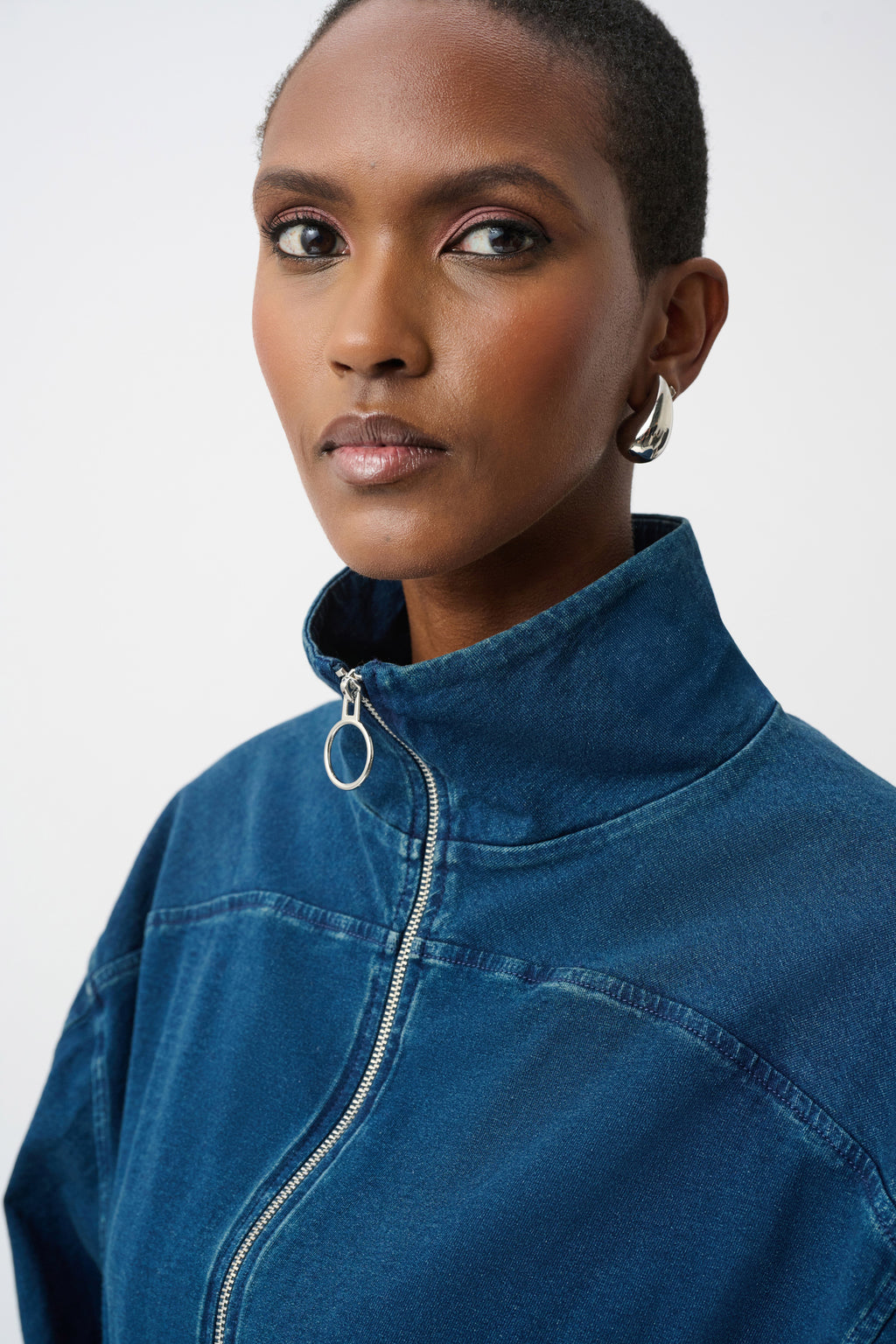 Chaqueta bomber con cuello chimenea azul denim 263634
