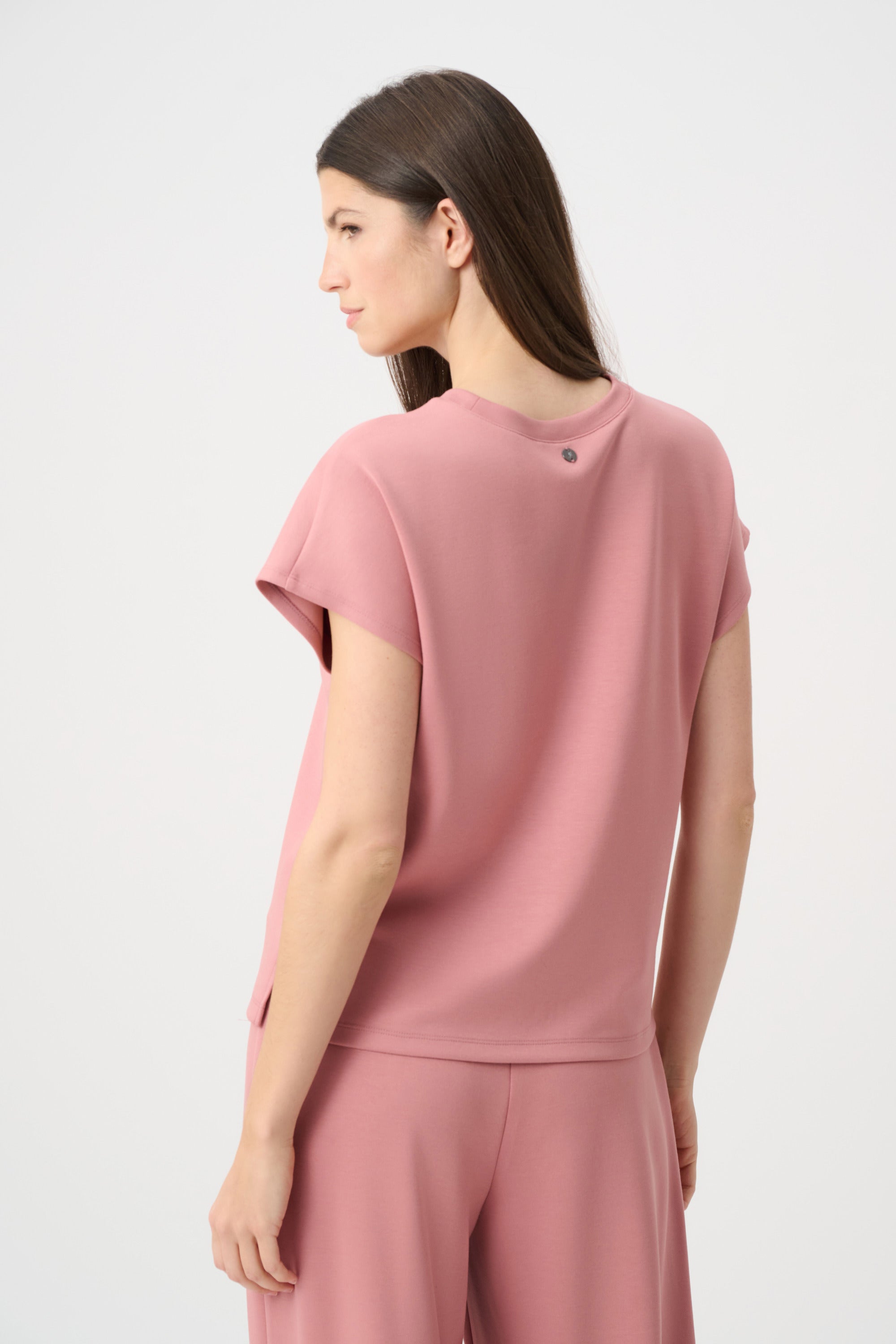 Top boxy con cuello redondo rosa suave 263636