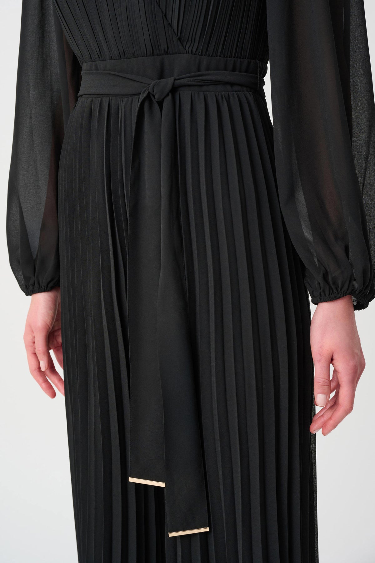 Jumpsuit cruzado de pierna ancha plisado negro 263737