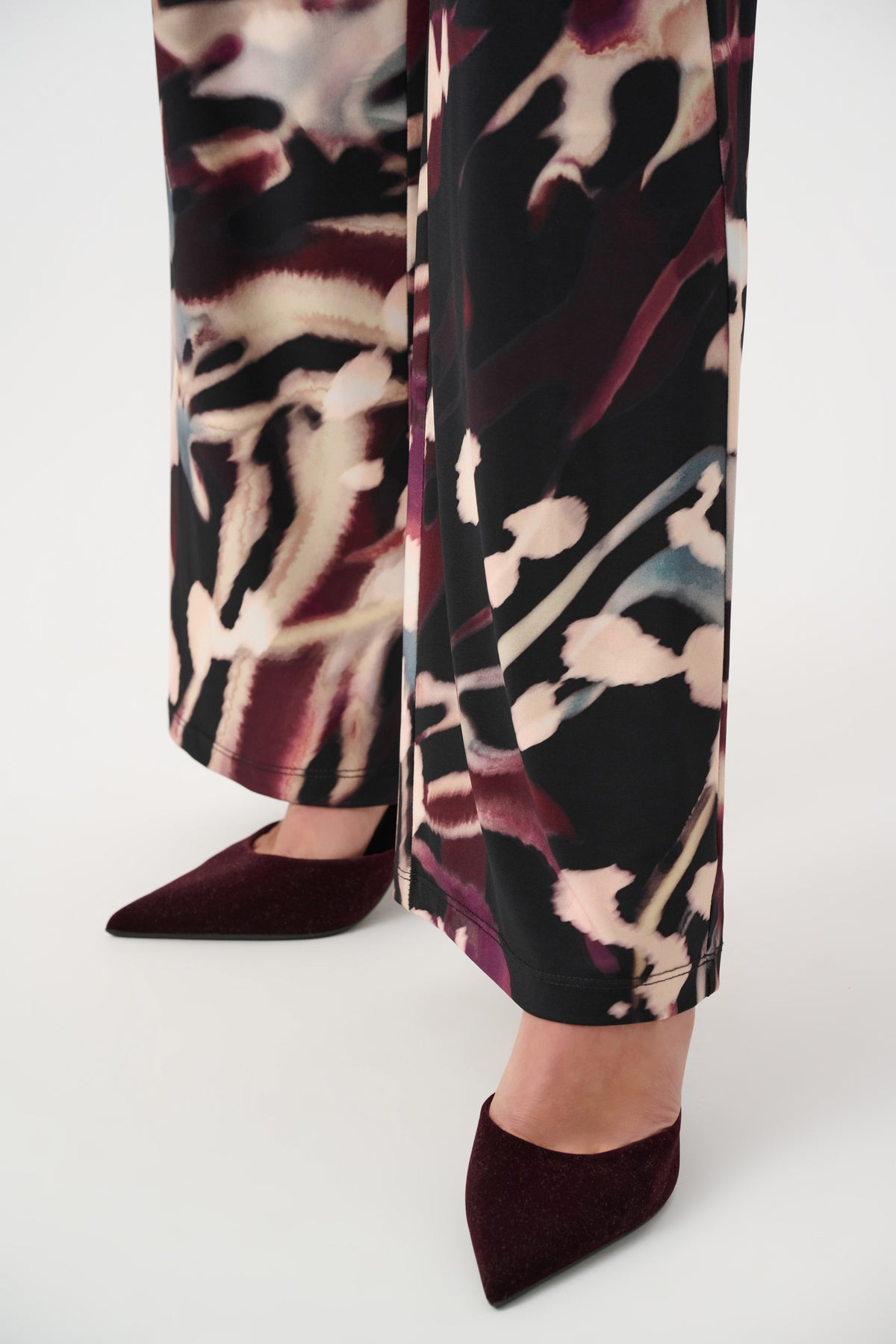 Pantalón de pierna ancha con estampado abstracto negro multicolor 263749