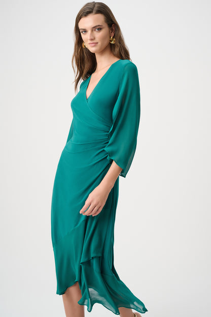 Vestido cruzado ajustado y acampanado verde opulento 263752