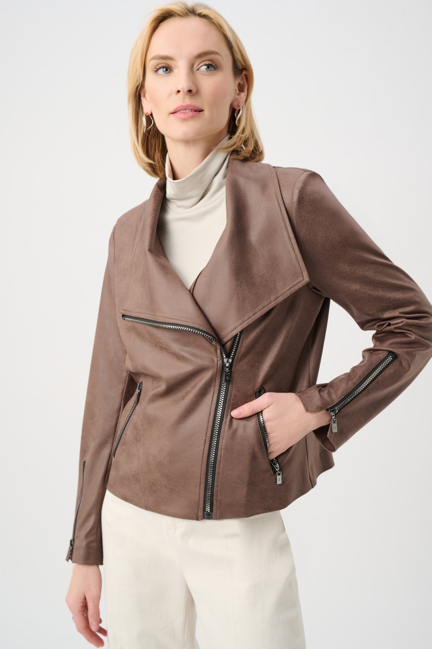 Chaqueta ajustada metalizado avellana 263908