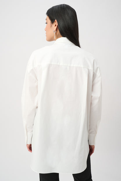 Blusa con detalle floral en 3D y pedrería vainilla 263924