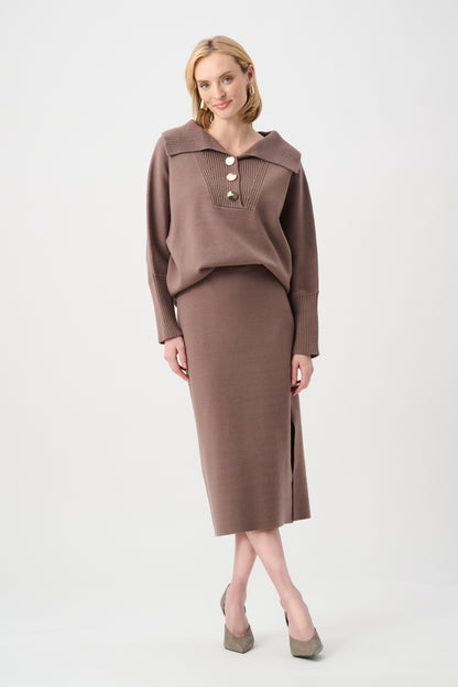 Jersey con cuello tipo chal café mink 263938