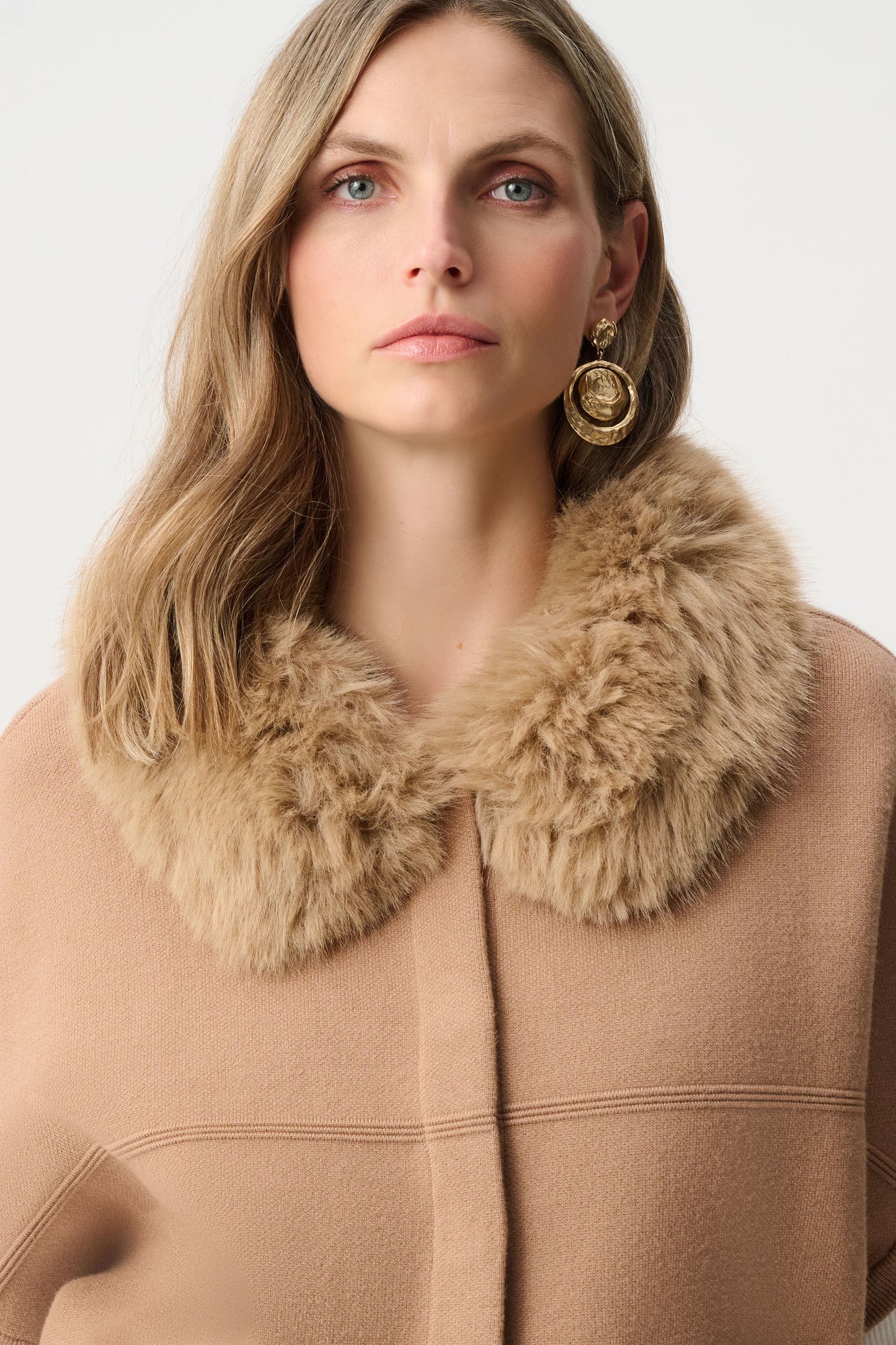 Chaqueta de punto tipo jersey con cuello desmontable camello 263949