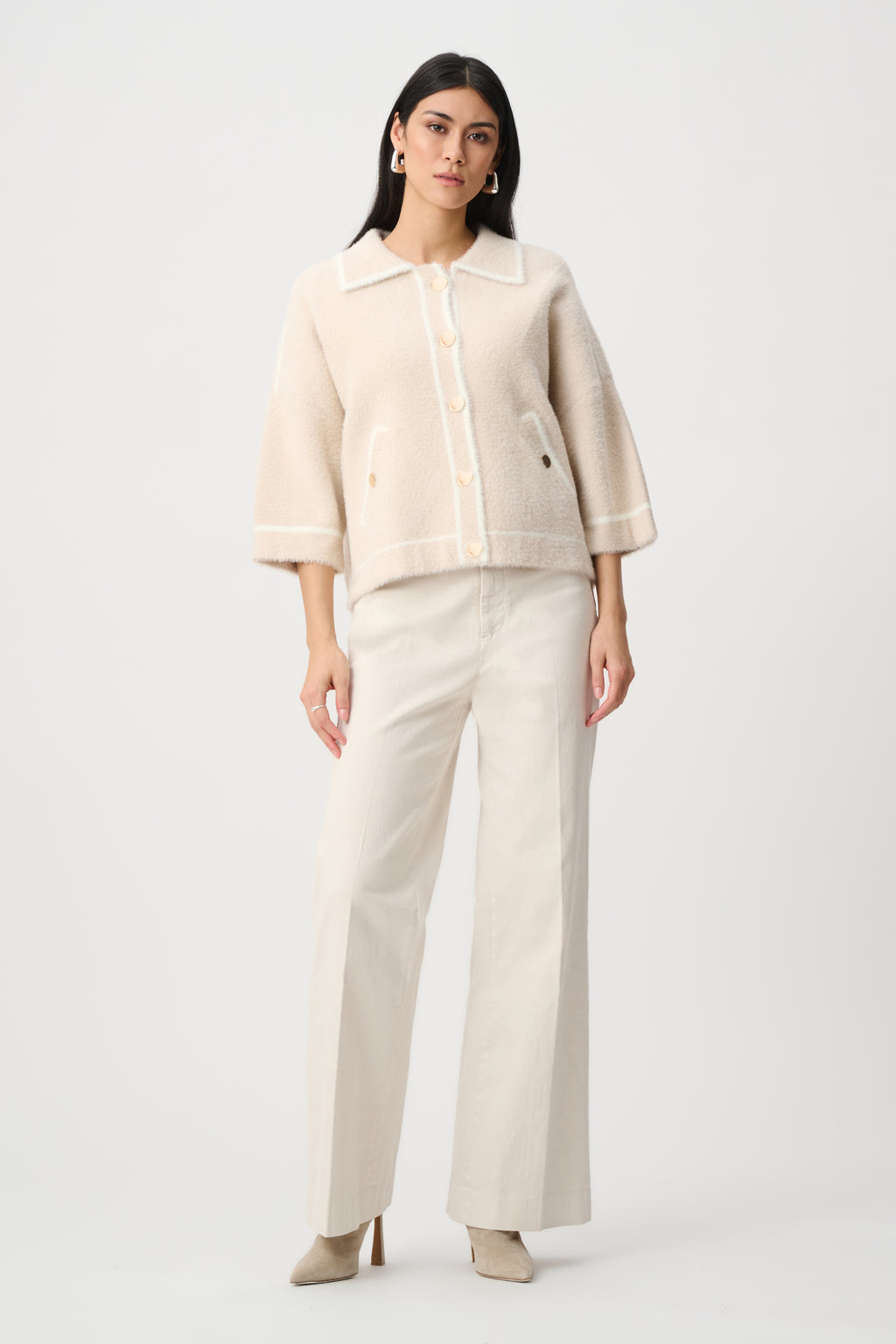 Chaqueta boxy de punto beige con blanco 263950